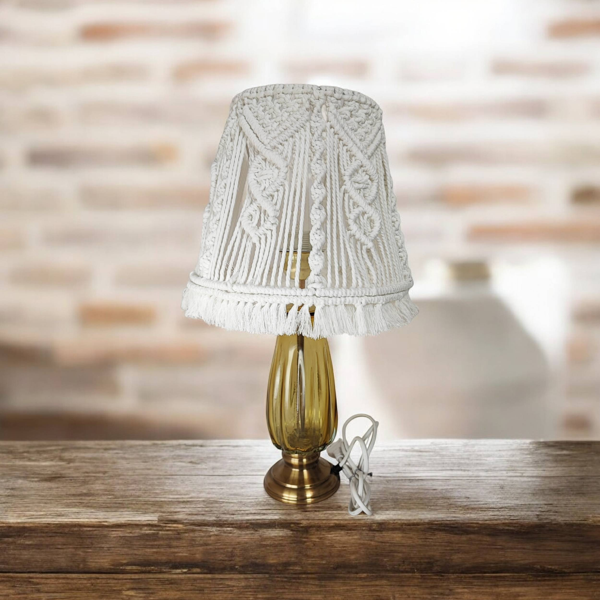 آباژور شیشه ای مدل مکرومه کد 02