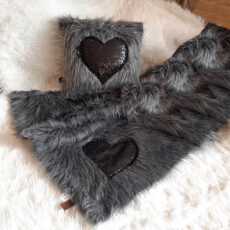 کوسن تیگران مدل Heart2 به همراه شال مبل