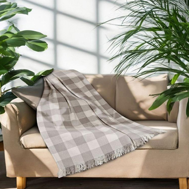 شال مبل برق لامع مدل حریر سایز 140*130 سانتی متر