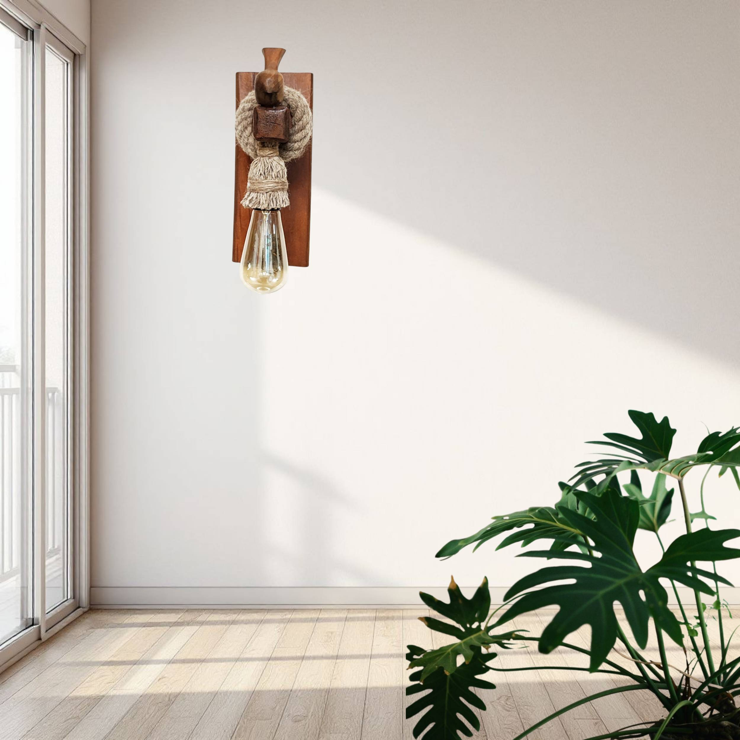 لوستر دیواری مدل چوب راش کد 06