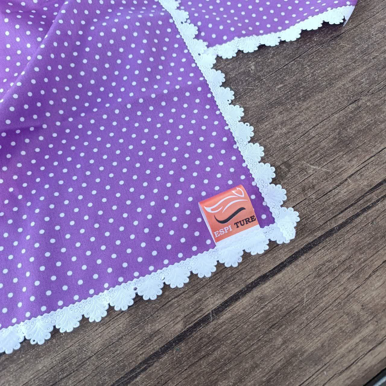 رومیزی اسپی توره مدل خالدار سایز 150x150 سانتی‌متر