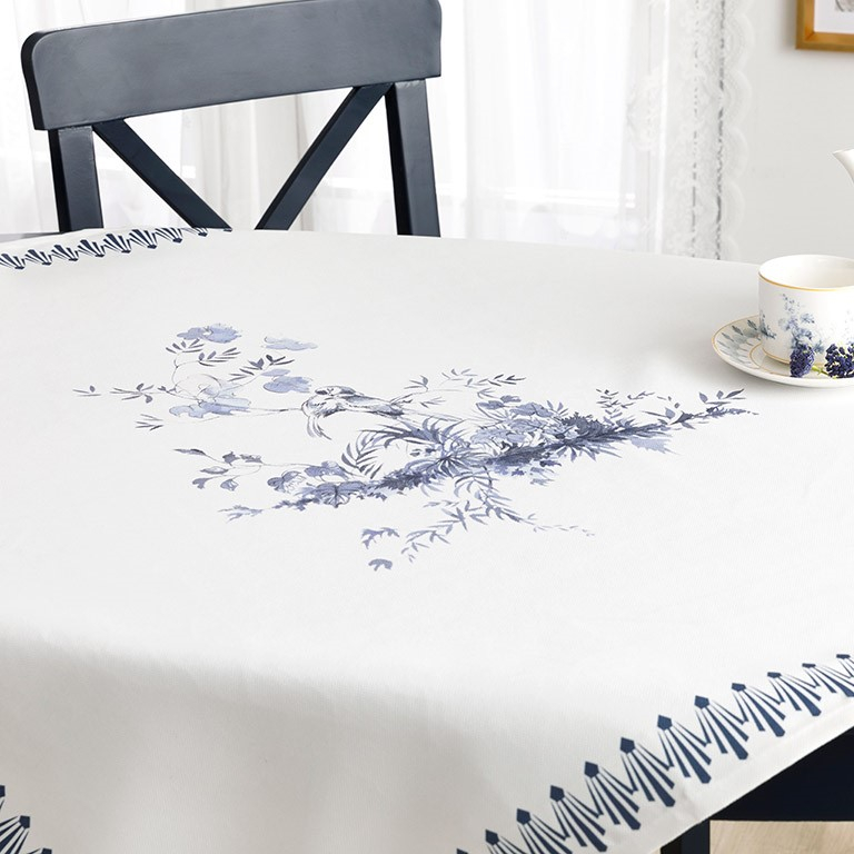 رومیزی انگلیش هوم مدل Tual