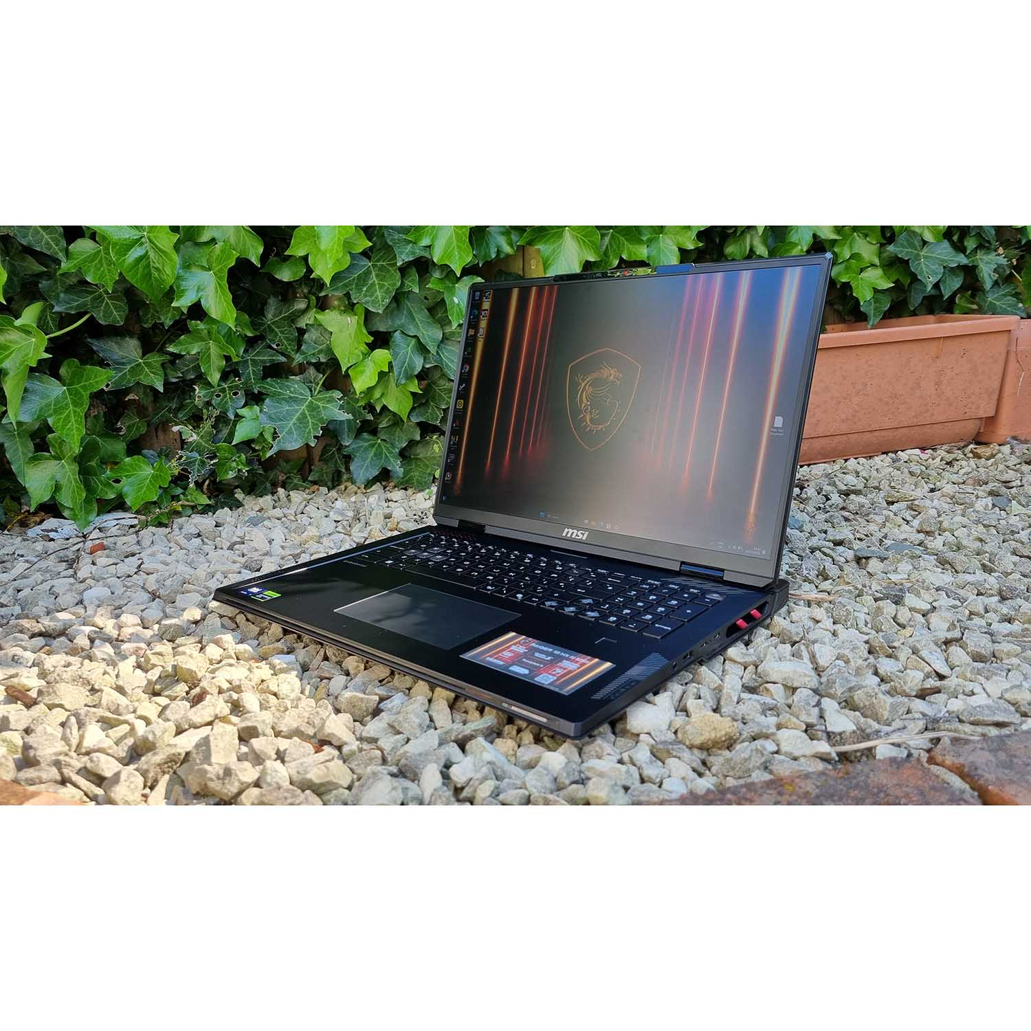 لپ تاپ 18 اینچی ام اس آی مدل Raider 18 HX AI A2XWJG-Core Ultra 9 285HX-64GB DDR5 6400MHz-4TB SSD-RTX5090 24GB-UHD+ 120Hz