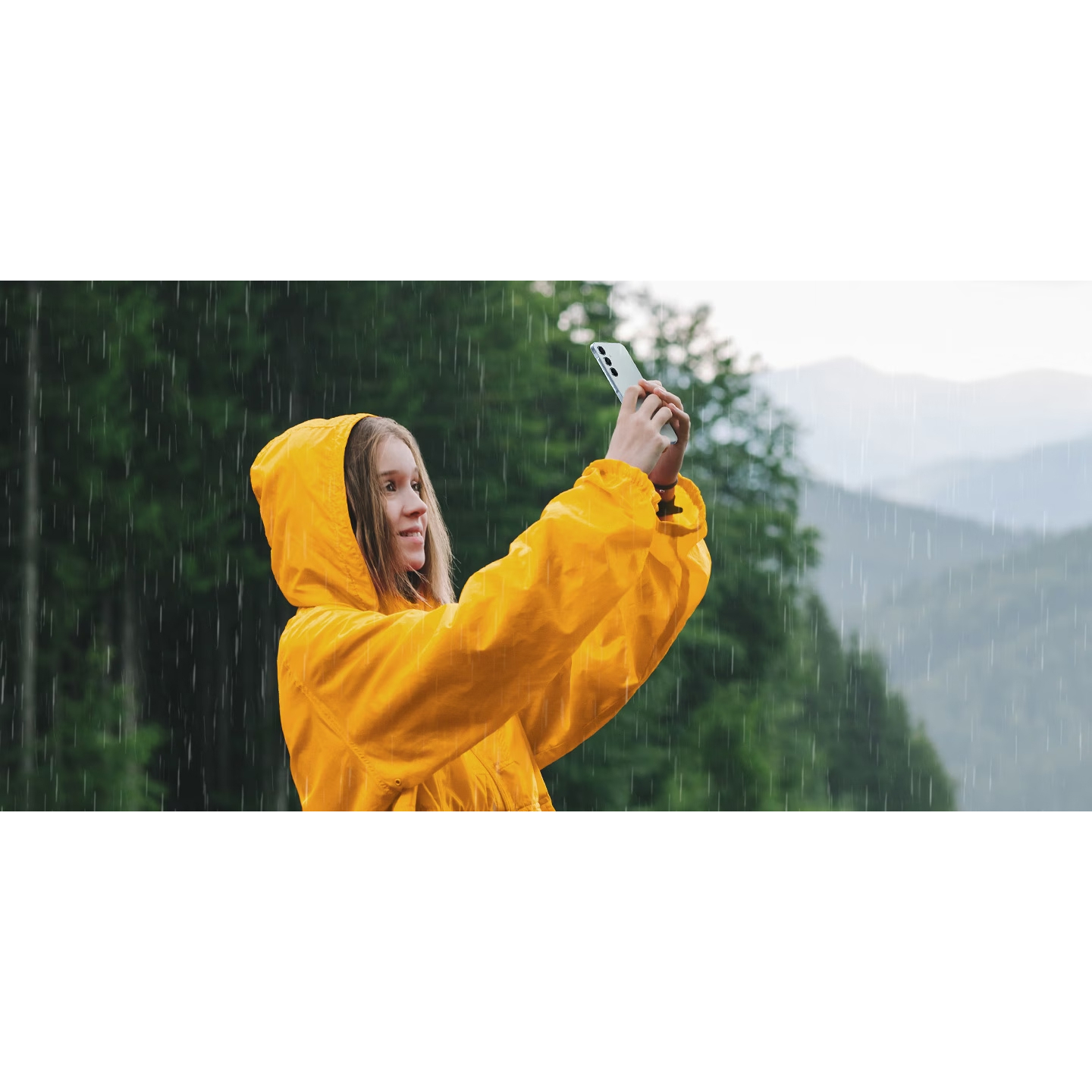 گوشی موبایل سامسونگ مدل Galaxy A55 دو سیم کارت ظرفیت 256 گیگابایت و رم 8 گیگابایت - ویتنام - به همراه شارژر 25 واتی سامسونگ، هدفون بلوتوثی انکر مدل Soundcore R50i، محافظ صفحه نمایش و قاب ژله‌ای