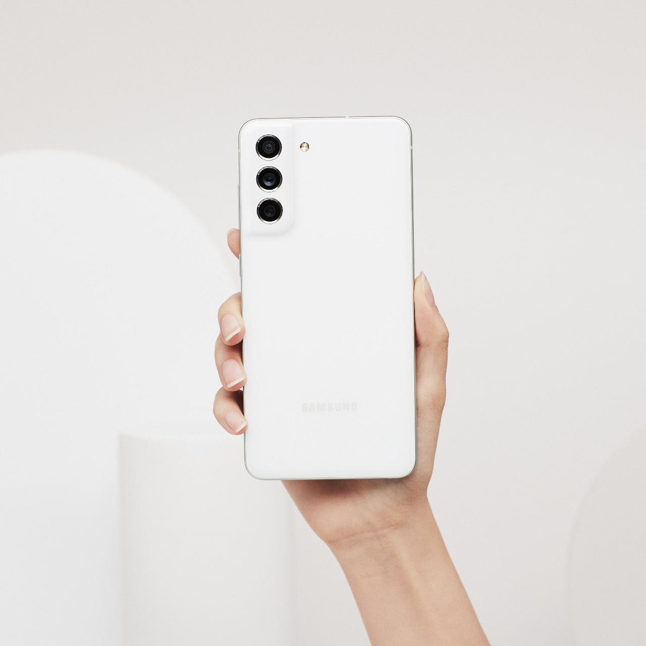 کارکرده - گوشی موبایل سامسونگ مدل Galaxy S21 FE 5G دو سیم کارت ظرفیت 256 گیگابایت و رم 8 گیگابایت