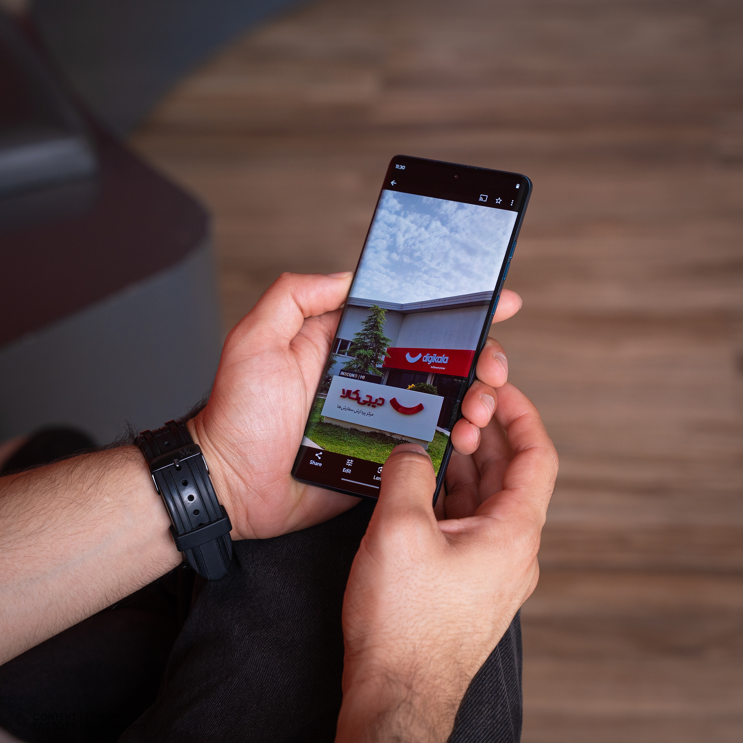 گوشی موبایل موتورولا مدل Moto G35 دو سیم کارت ظرفیت 128 گیگابایت و رم 8 گیگابایت