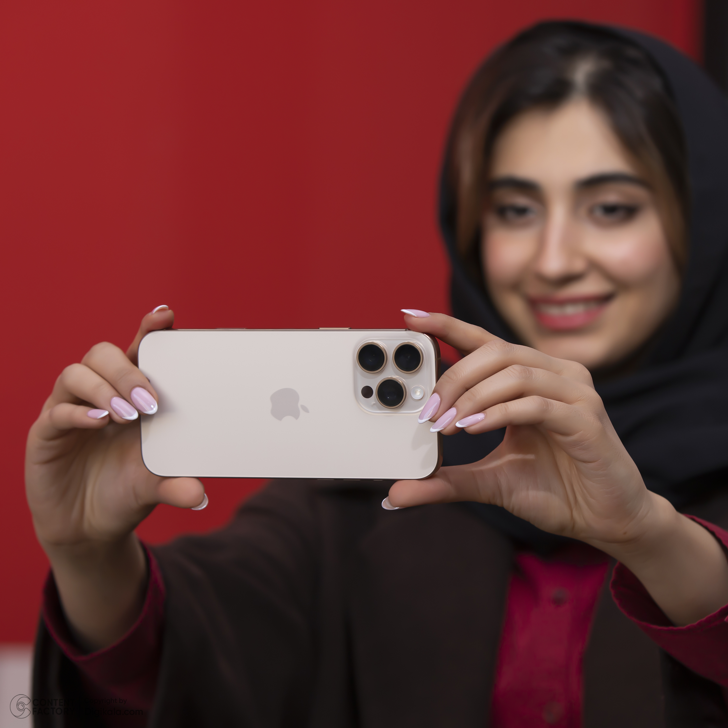 گوشی موبایل اپل مدل iPhone 16 Pro Max ZAA دو سیم کارت ظرفیت 256 گیگابایت و رم 8 گیگابایت - به همراه شارژر