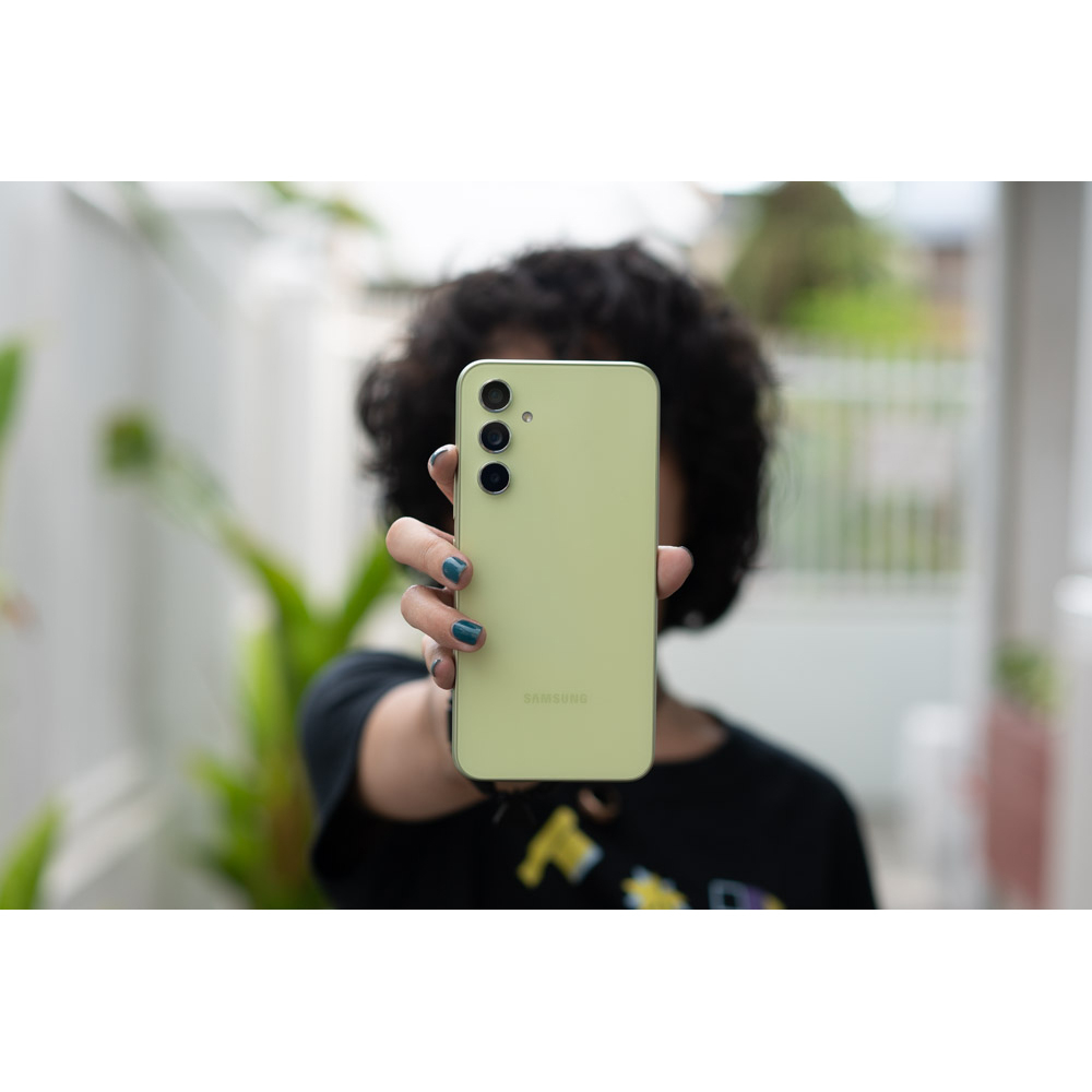 گوشی موبایل سامسونگ مدل Galaxy A54 5G دو سیم کارت ظرفیت 128 گیگابایت و رم 8 گیگابایت به همراه شارژر 25وات سامسونگ