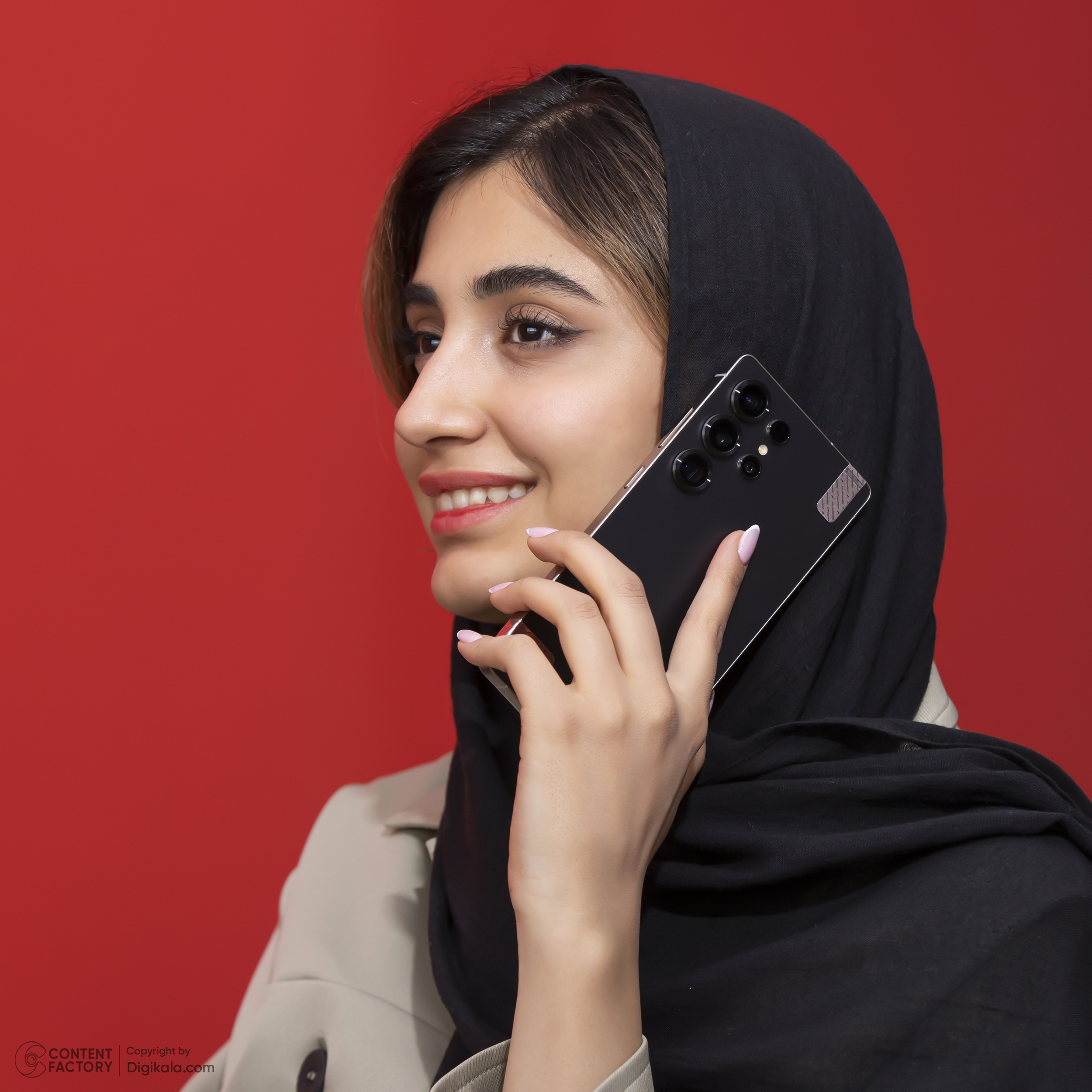 گوشی موبایل سامسونگ مدل Galaxy S25 Ultra دو سیم کارت ظرفیت 512 گیگابایت و رم 12 گیگابایت - به همراه شارژر 45 واتی سامسونگ