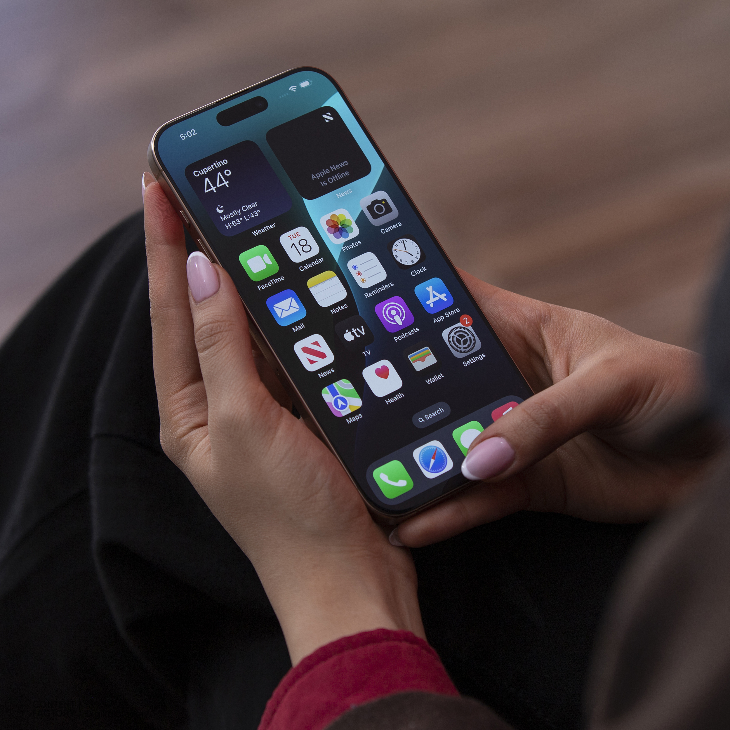 گوشی موبایل اپل مدل iPhone 16 Pro Max ZAA دو سیم کارت ظرفیت 1 ترابایت و رم 8 گیگابایت - به همراه شارژر