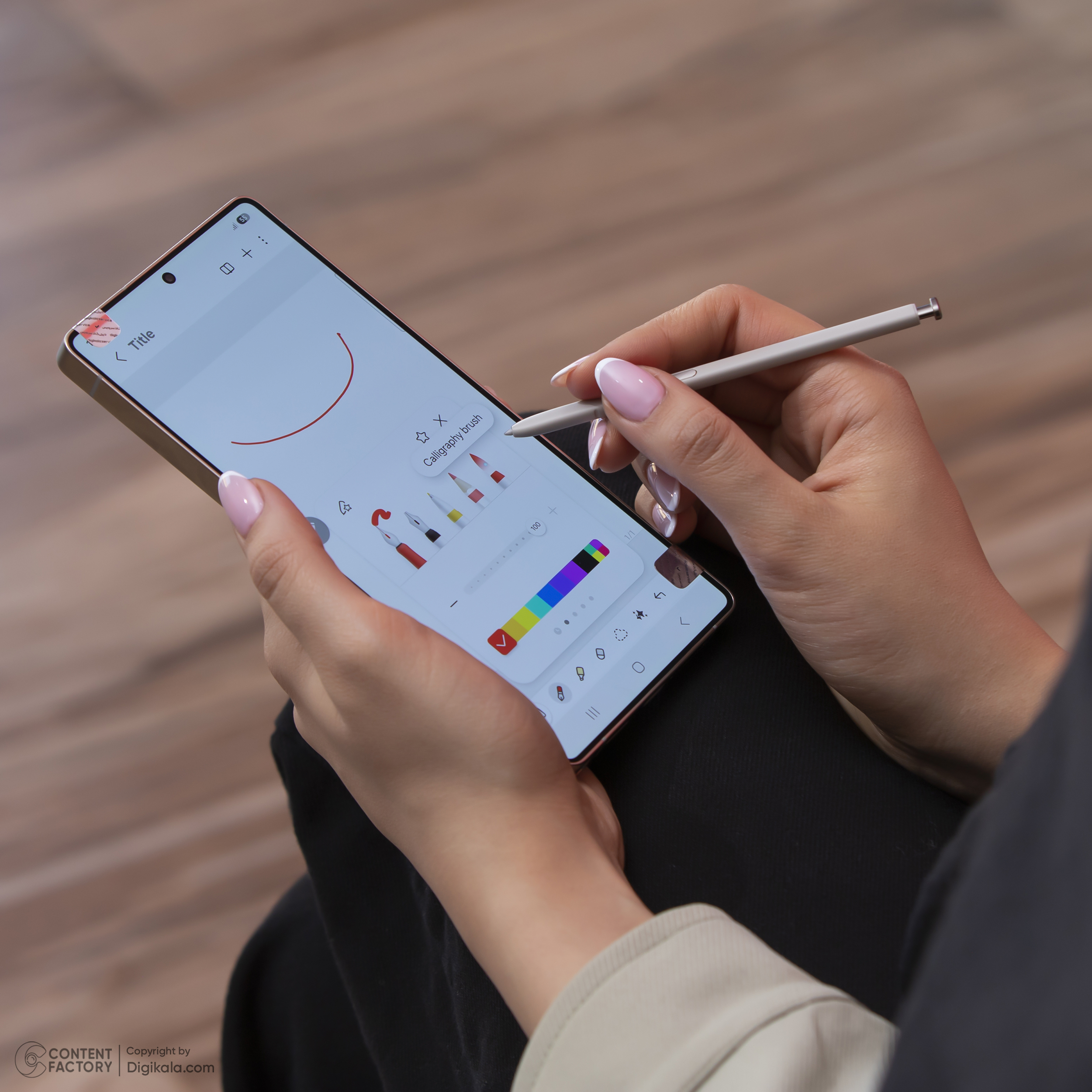 گوشی موبایل سامسونگ مدل Galaxy S25 Ultra دو سیم کارت ظرفیت 512 گیگابایت و رم 12 گیگابایت - به همراه شارژر 45 واتی سامسونگ