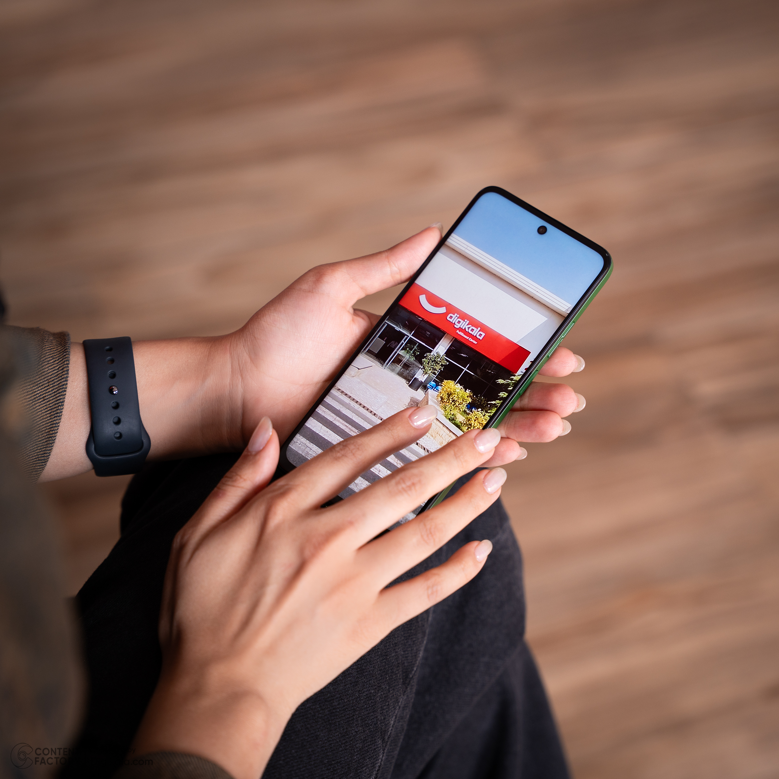 گوشی موبایل موتورولا مدل Edge 50 Fusion دو سیم کارت ظرفیت 512 گیگابایت و رم 12 گیگابایت