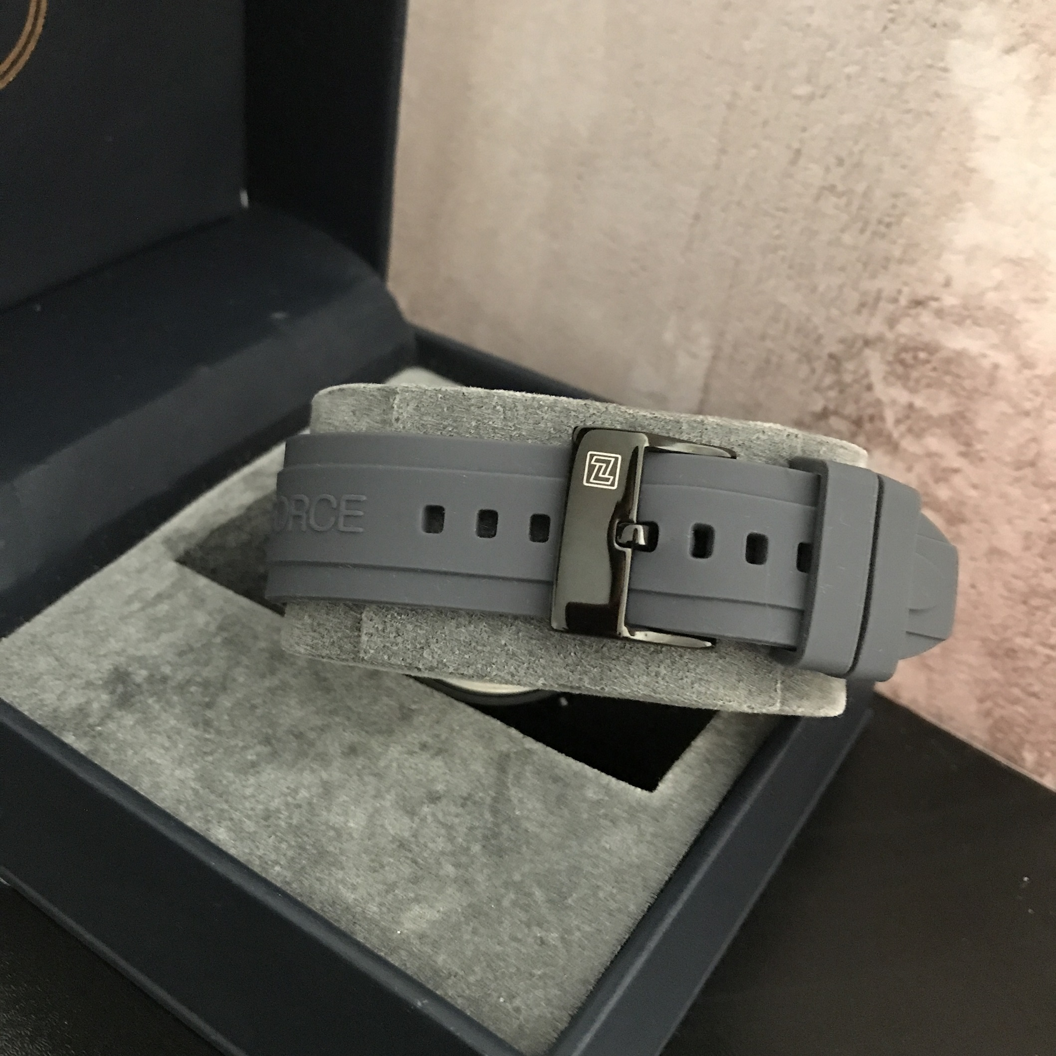 ساعت مچی دیجیتال نیوی فورس مدل NF7104BBGR