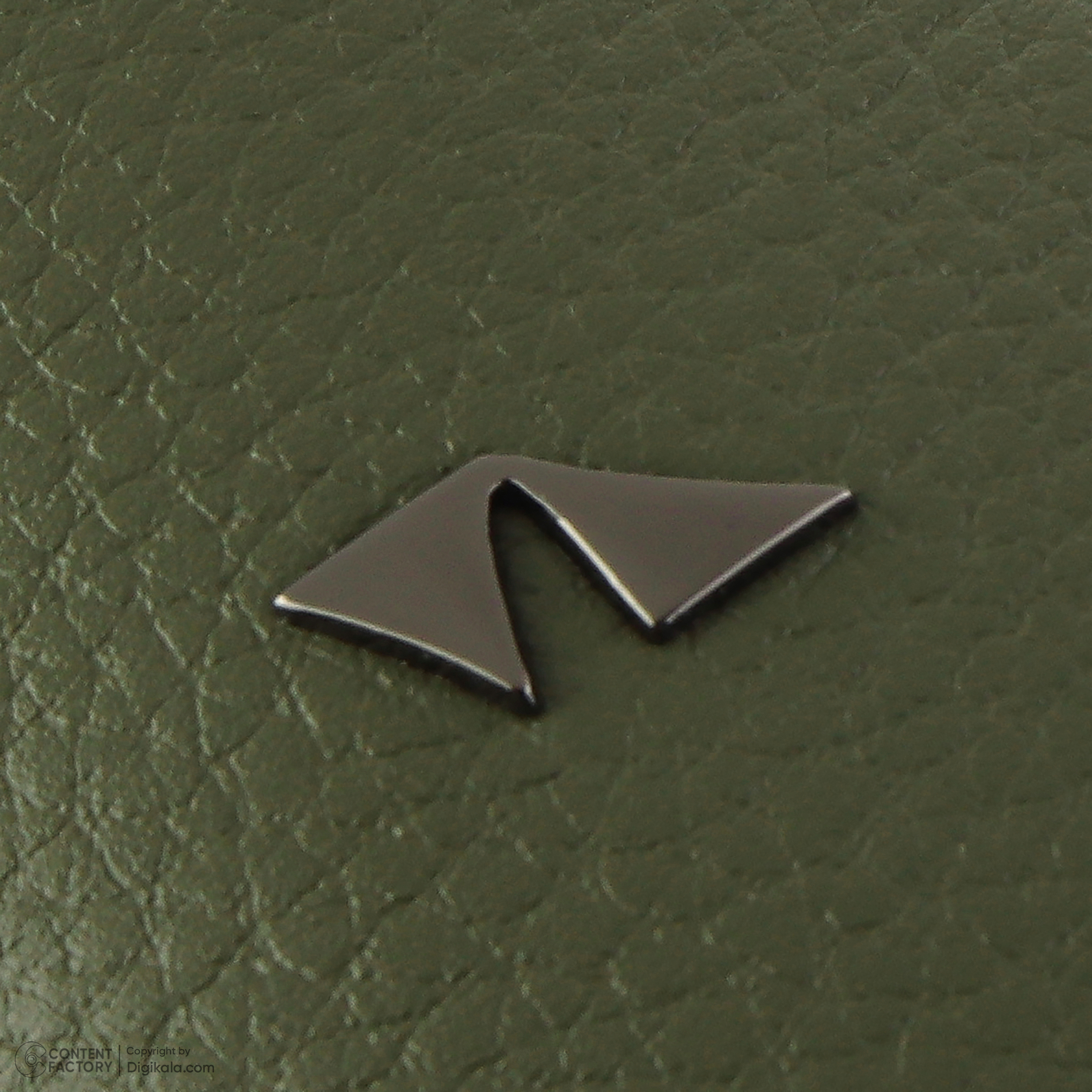 کیف کراس بادی مردانه چرم مشهد مدل V5007-038-01 دارای 1 محفظه