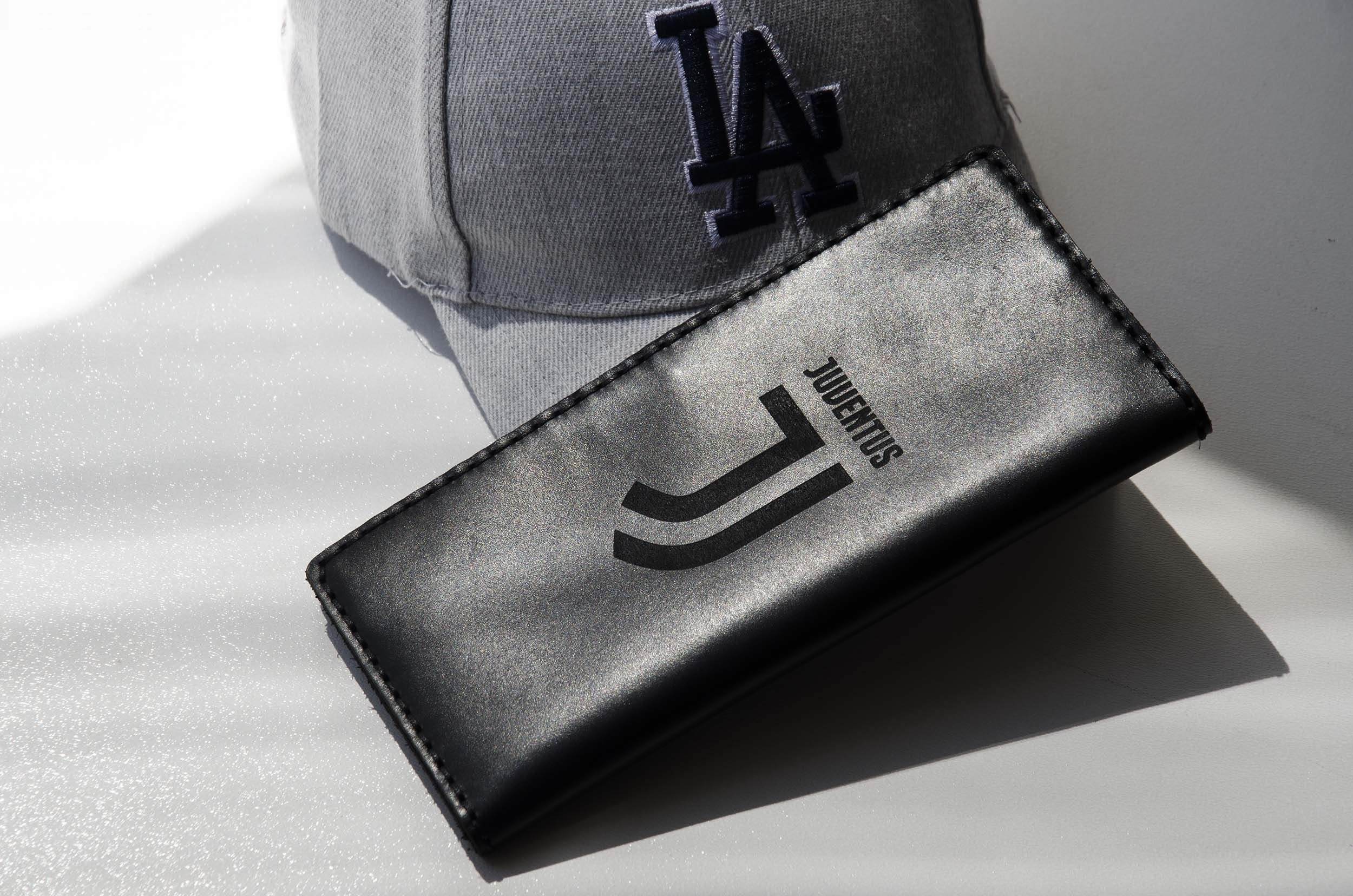 کیف پول چرمینه اسپرت طرح یوونتوس کد 4009