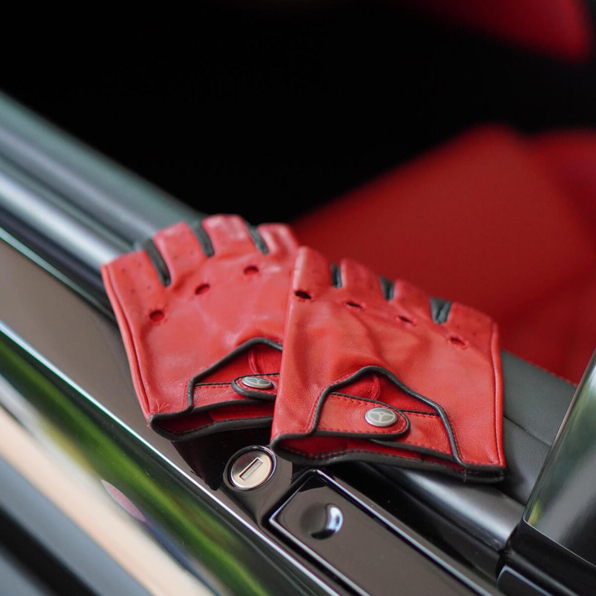 دستکش مدل نیمه شبگرد  کد DG 16