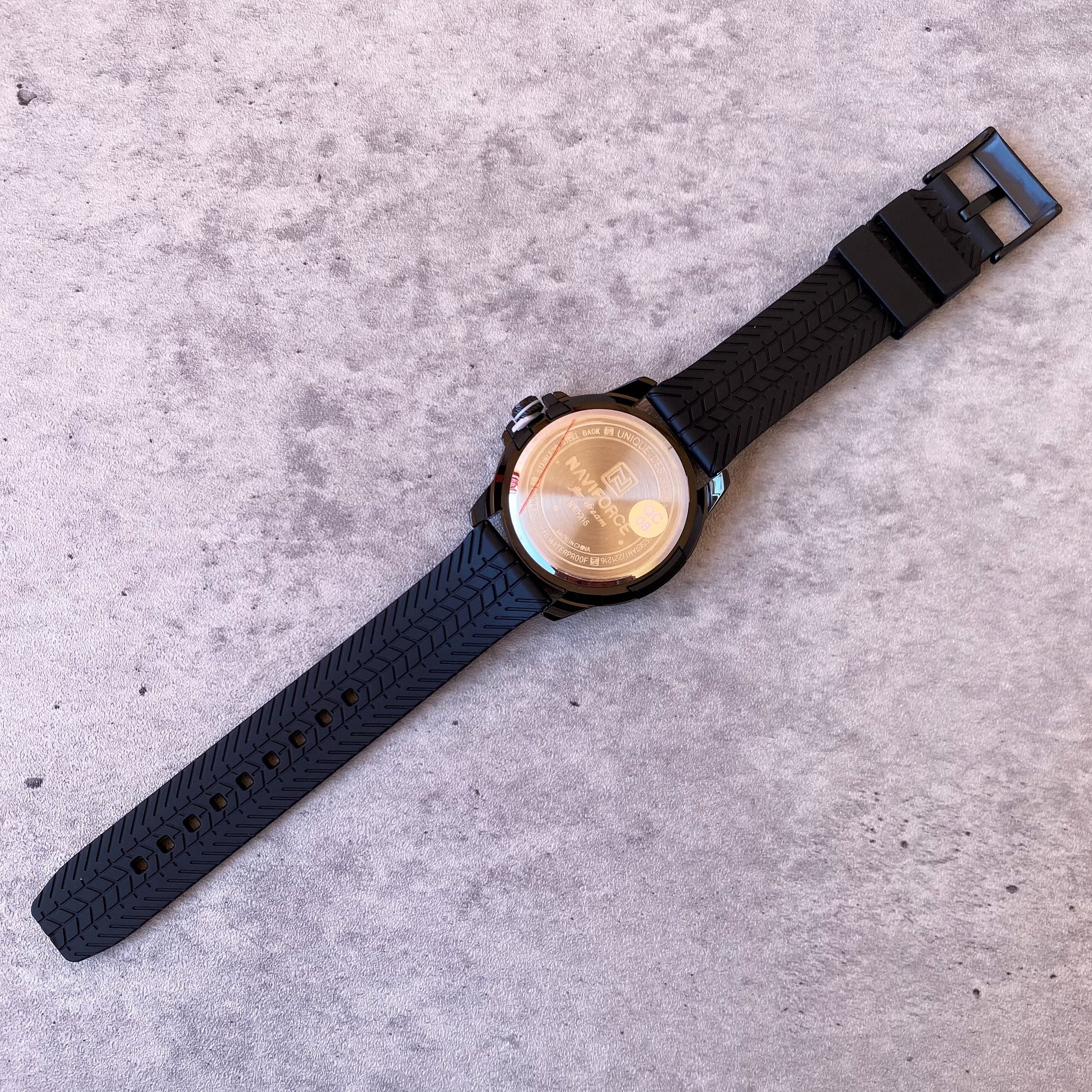 ساعت مچی عقربه‌ای مردانه نیوی فورس مدل NF9215