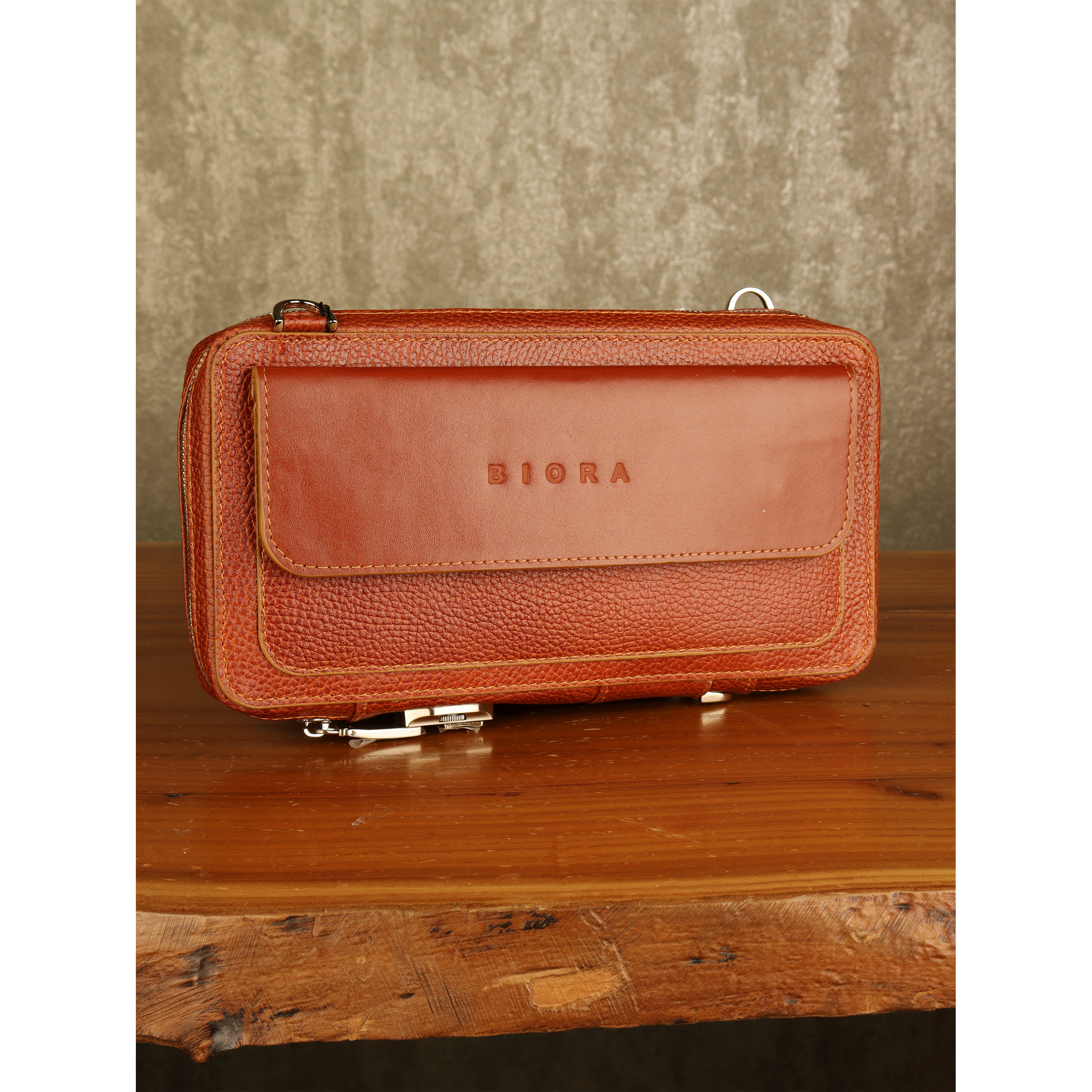 کیف پاسپورتی مردانه بیورا مدل pa020