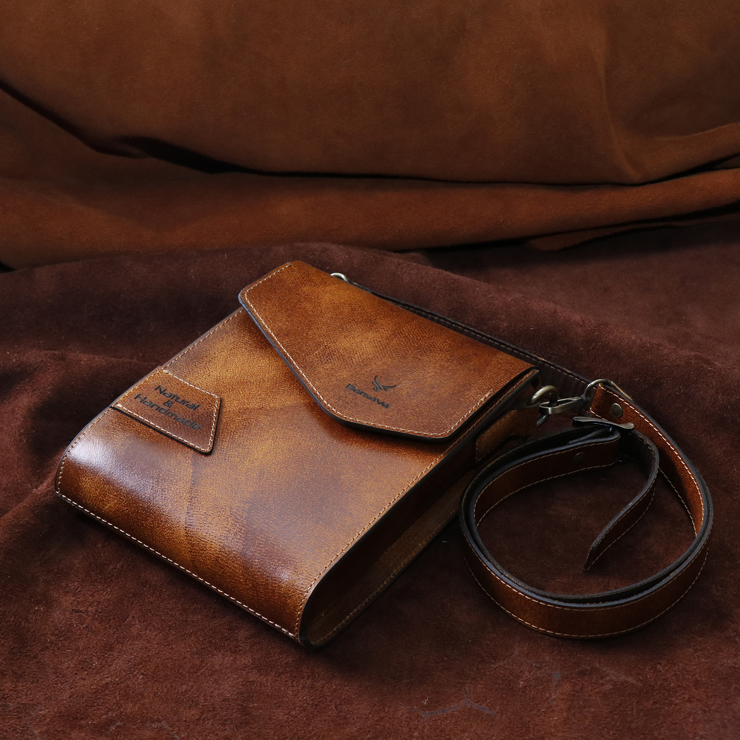 کیف رودوشی چرم بارثاوا مدل 1209