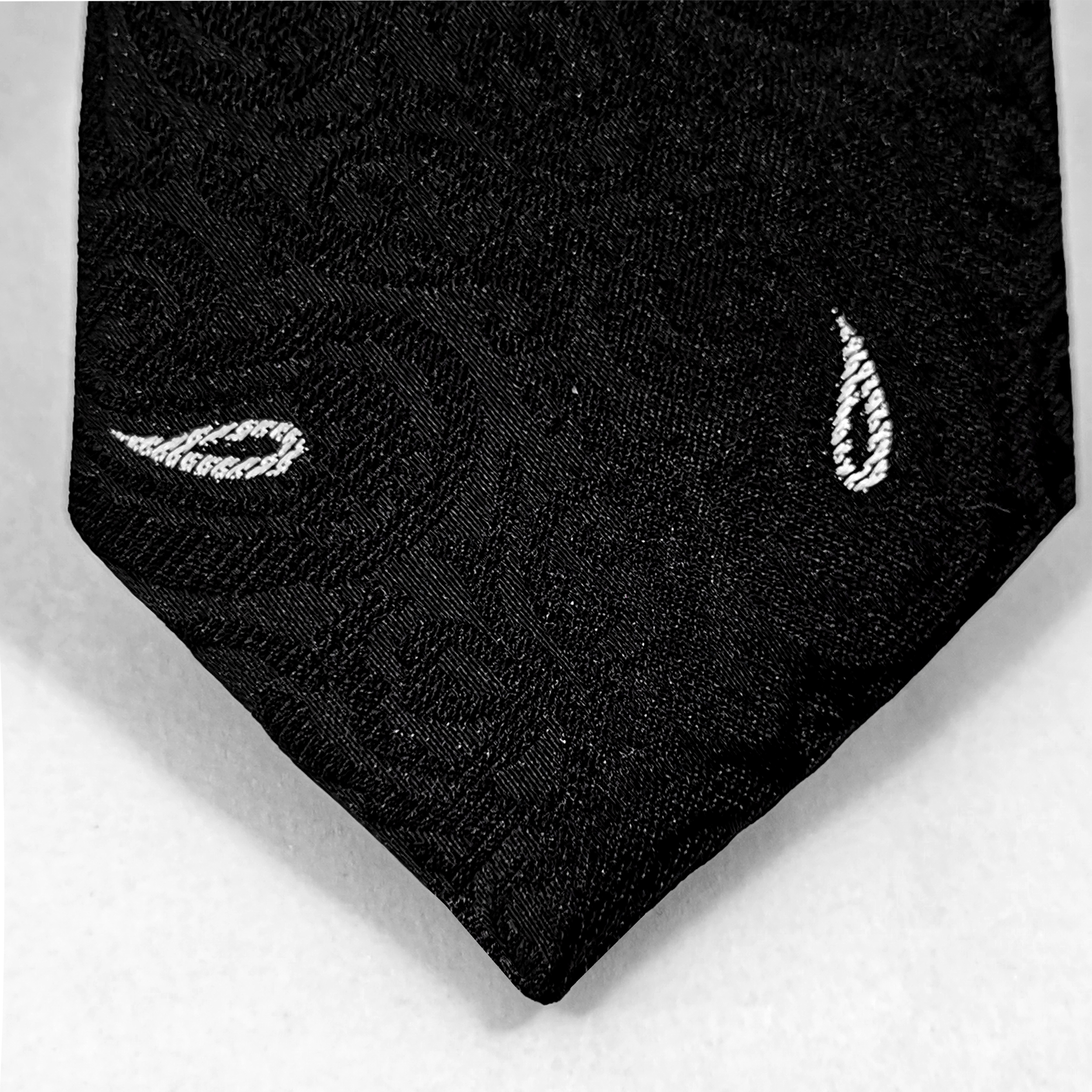 ست کراوات و دستمال جیب و دکمه سردست و گیره کراوات مردانه مدل 587