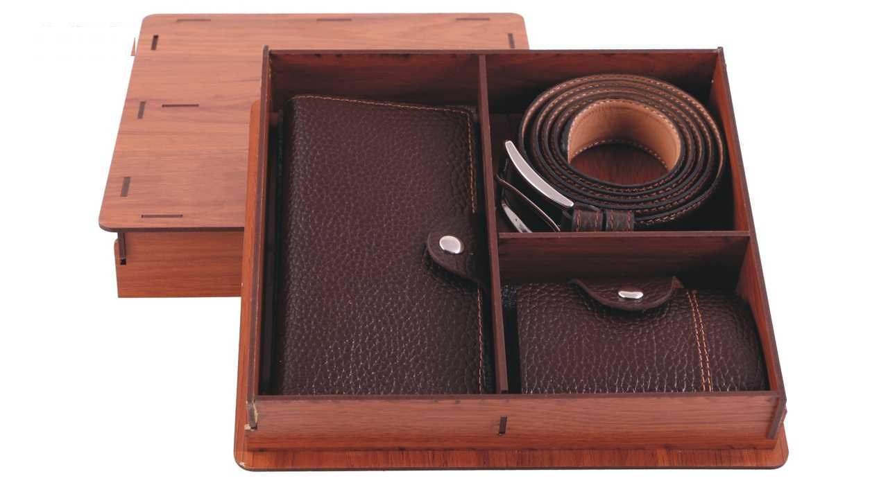 ست هدیه چرم ما مدل دکمه دار