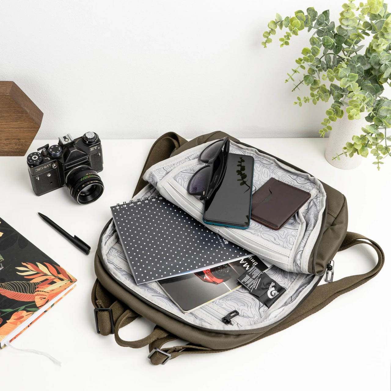 کوله پشتی دیسکاوری مدل D00940