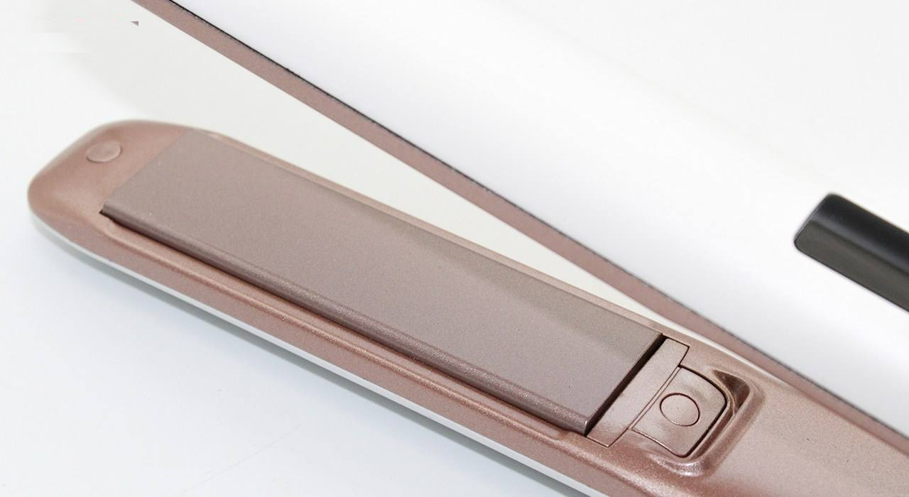 اتو مو مک استایلر مدل MC-2017