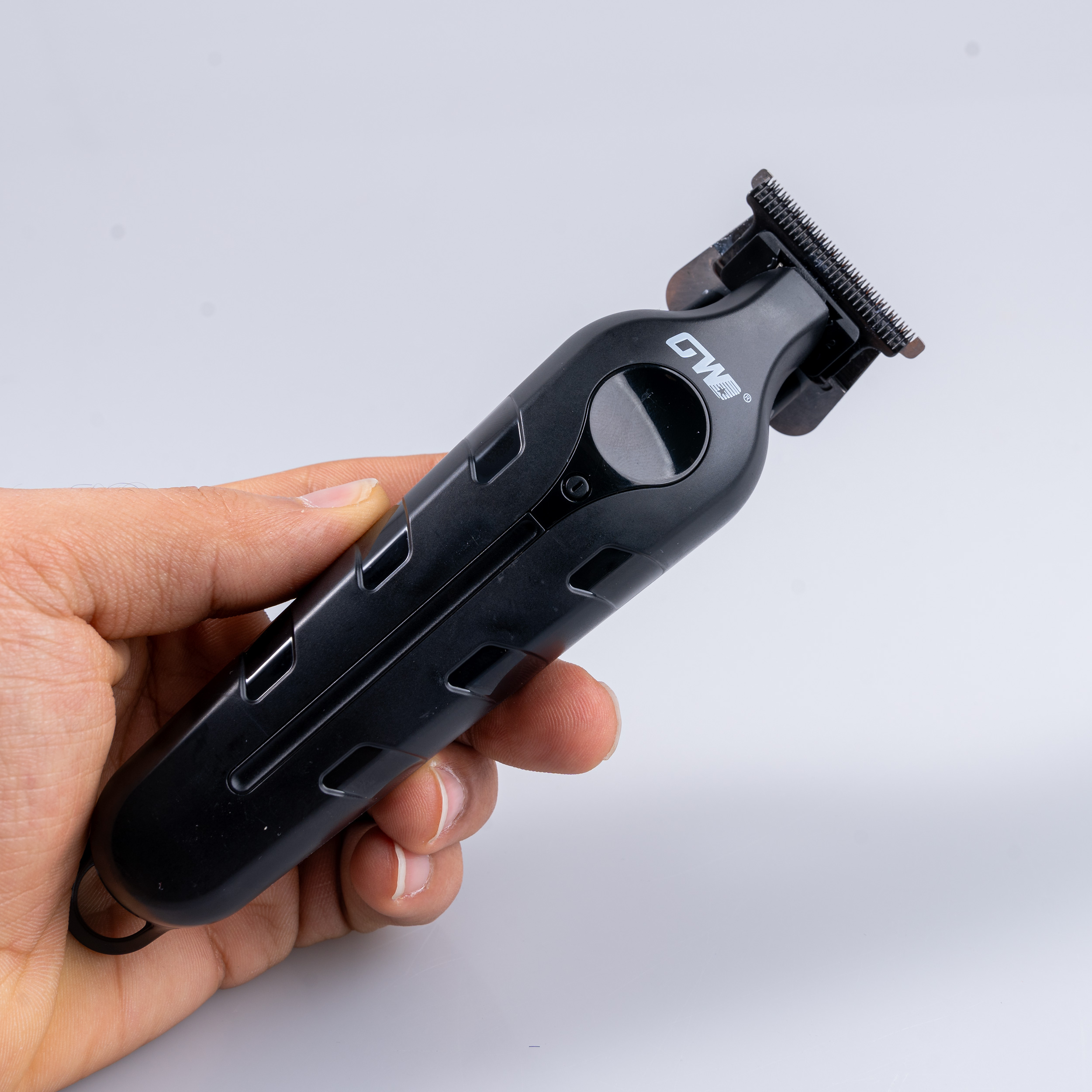 ماشین اصلاح موی صورت و بدن شارژی جی دبلیو مدل GW-9740