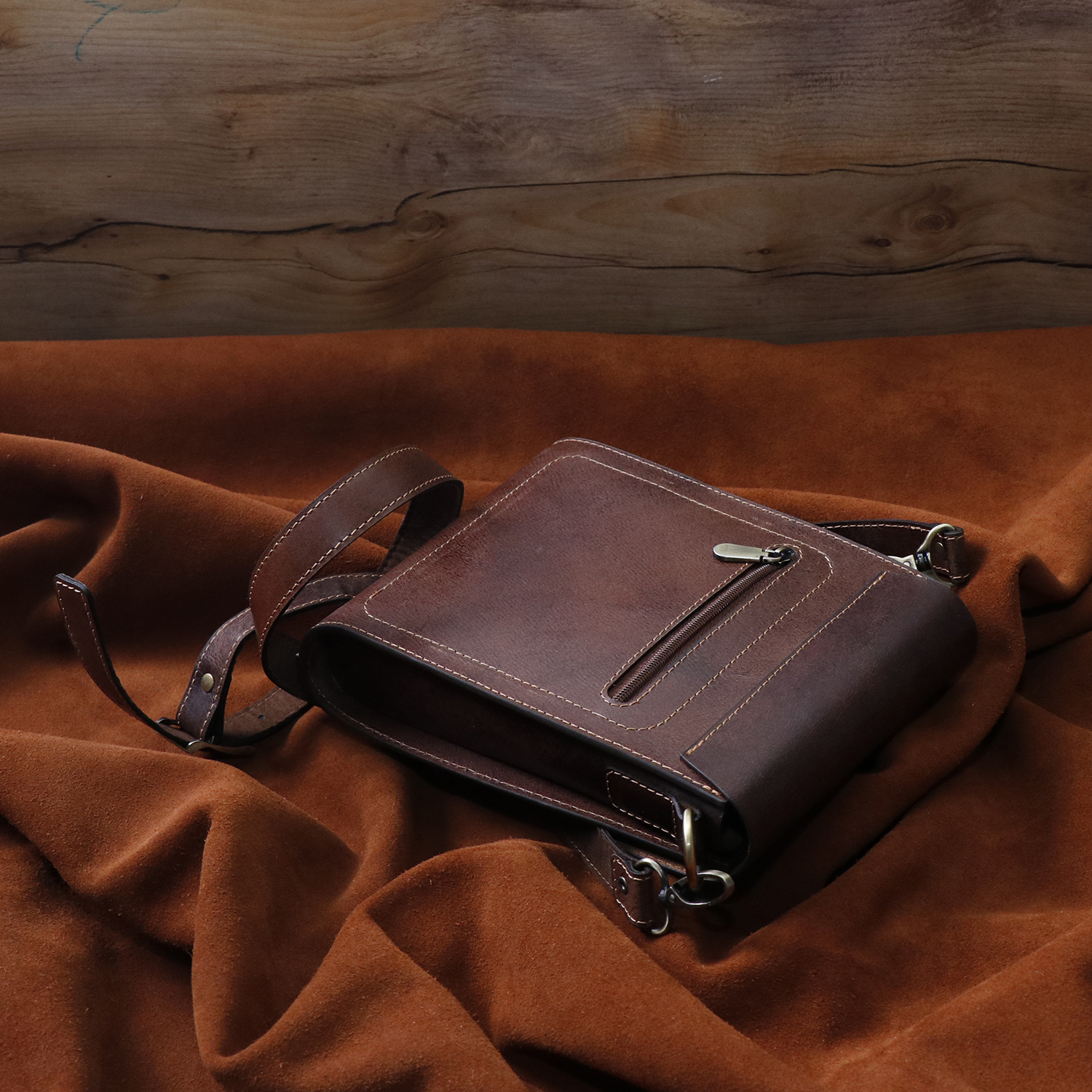 کیف رودوشی چرم بارثاوا مدل 1209