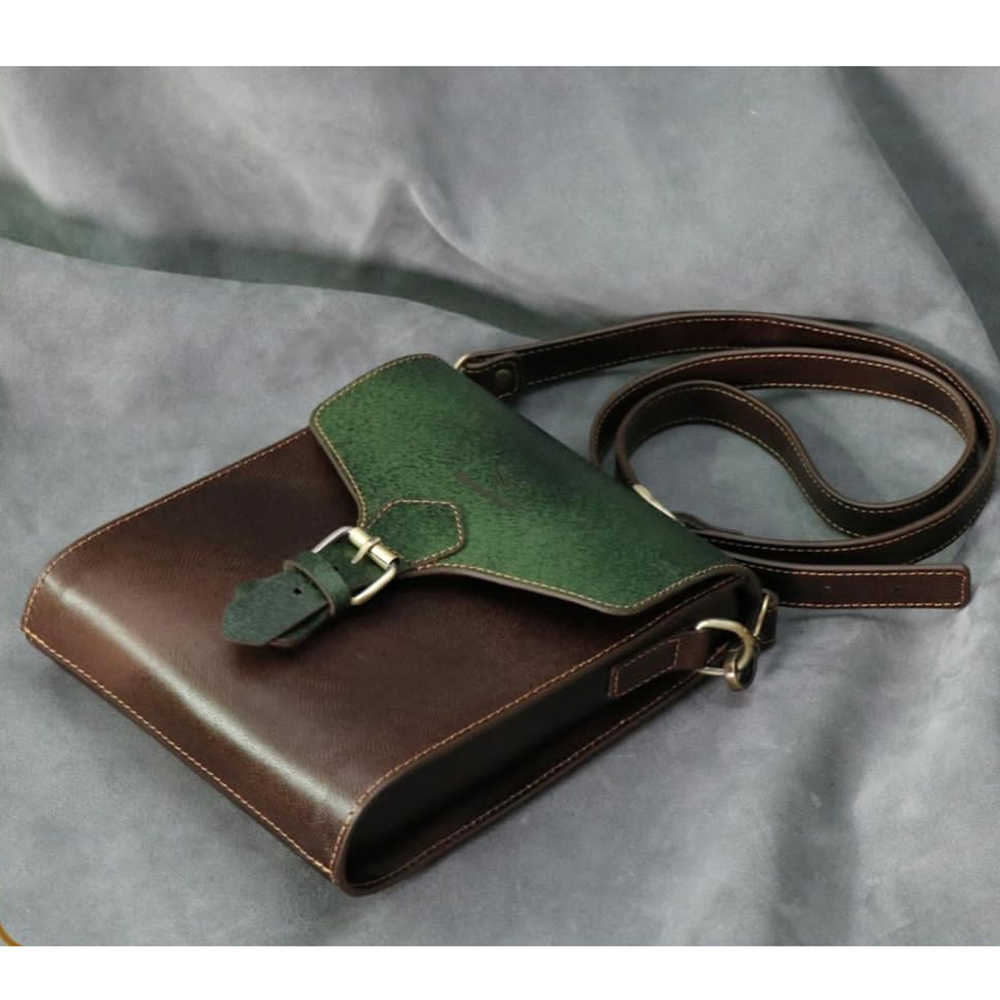 کیف دوشی چرم بارثاوا کد 1214