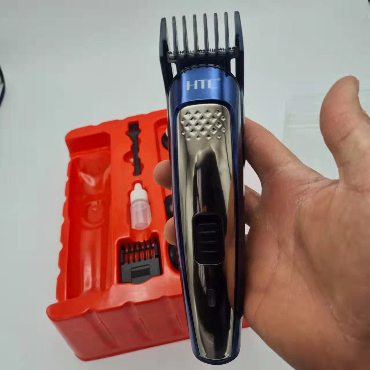 ماشین اصلاح موی سر و صورت اچ تی سی مدل AT-1207B