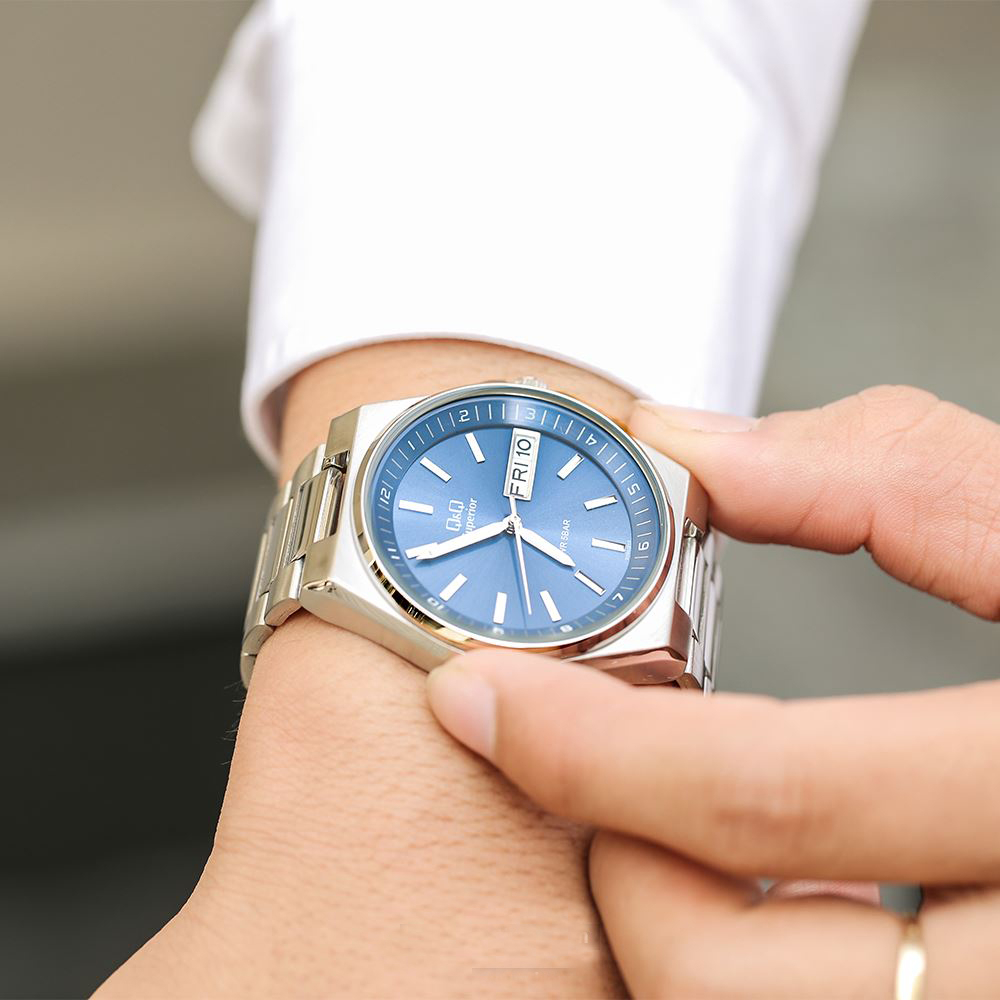 ساعت مچی عقربهای مردانه کیو اند کیو مدل S396J212Y