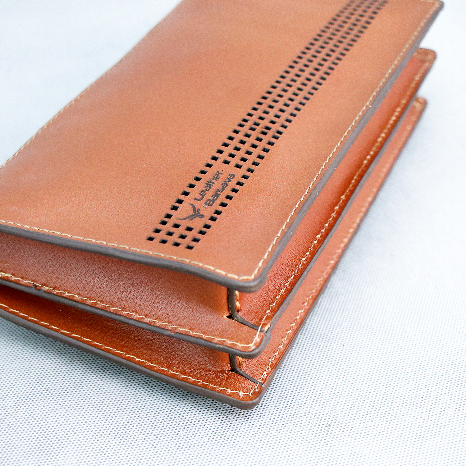 کیف دستی مردانه چرم بارثاوا کد 1304