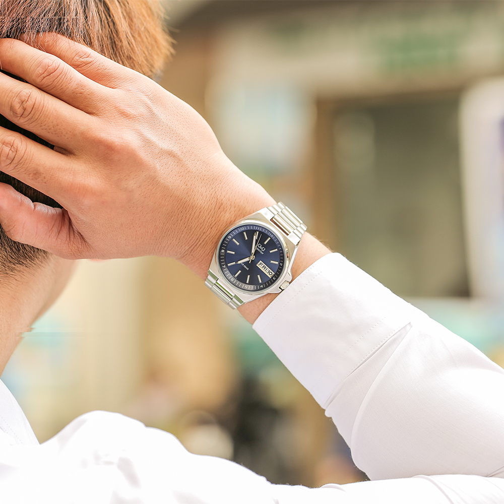 ساعت مچی عقربهای مردانه کیو اند کیو مدل S396J212Y