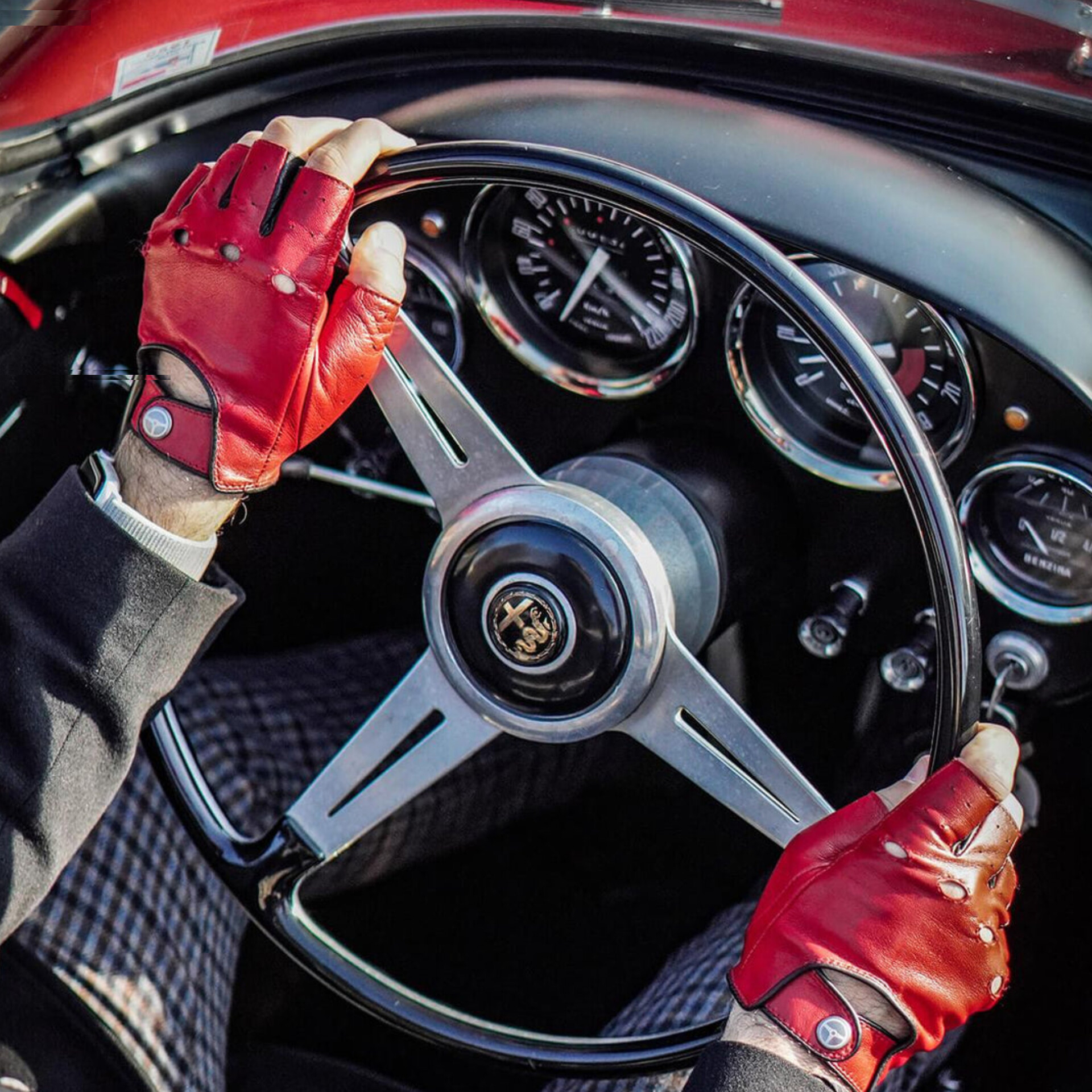 دستکش مدل رانندگی نیمه کد G05