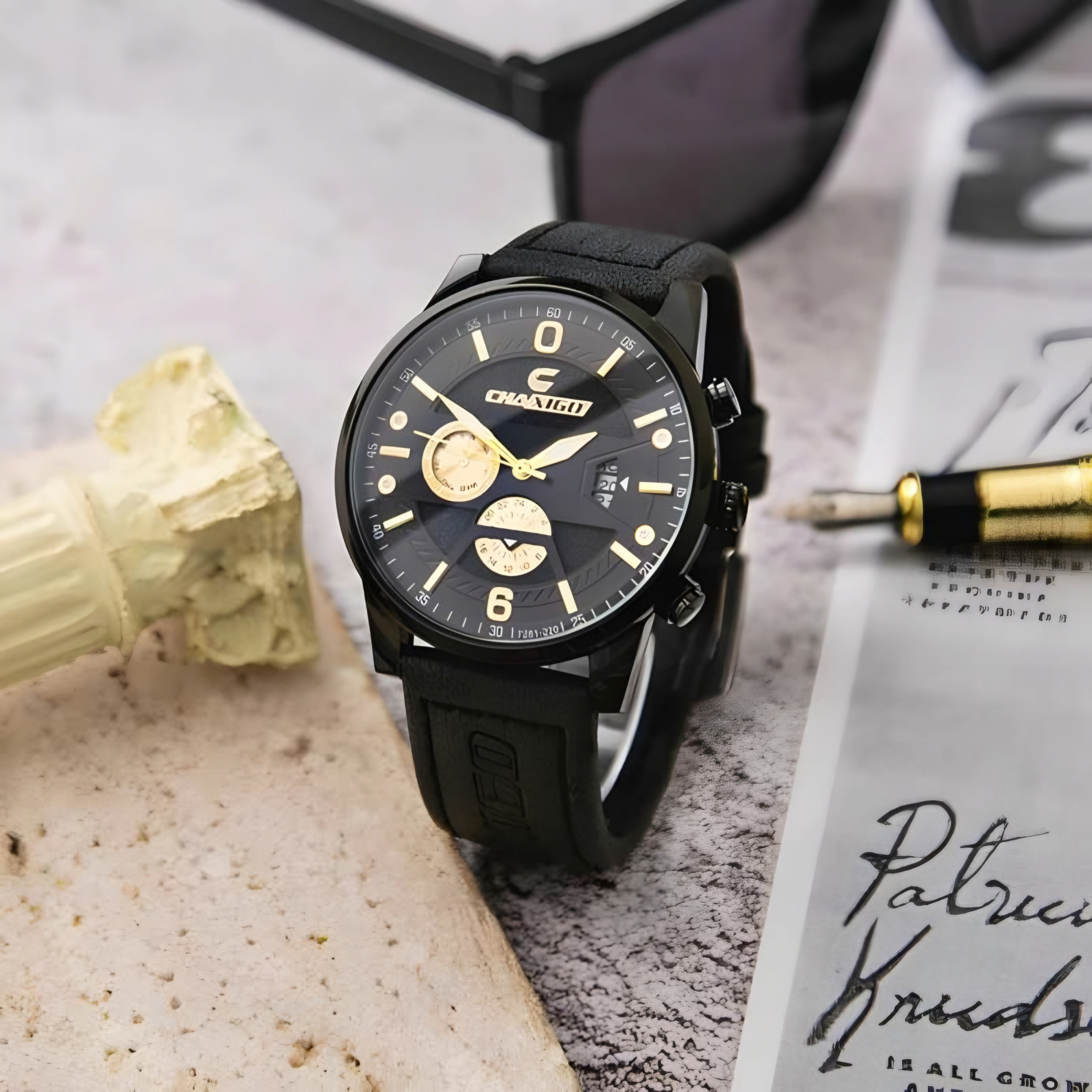 ساعت مچی عقربهای کوارتز مردانه چاکسیگو مدل اسپرت کلاسیک تک موتوره بند چرم کد ۳