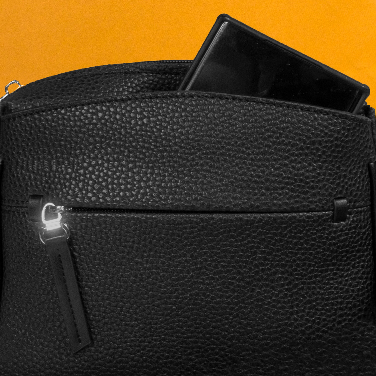 کیف دوشی زنانه چرم آراهمراه مدل ARAW13