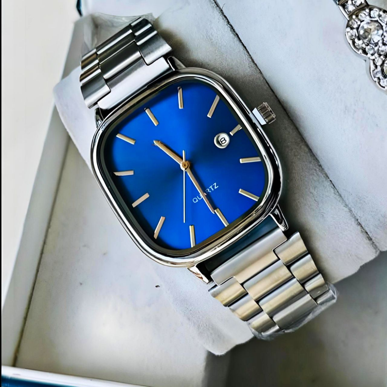 ساعت مچی عقربه ای مدل کلاسیک کد NB