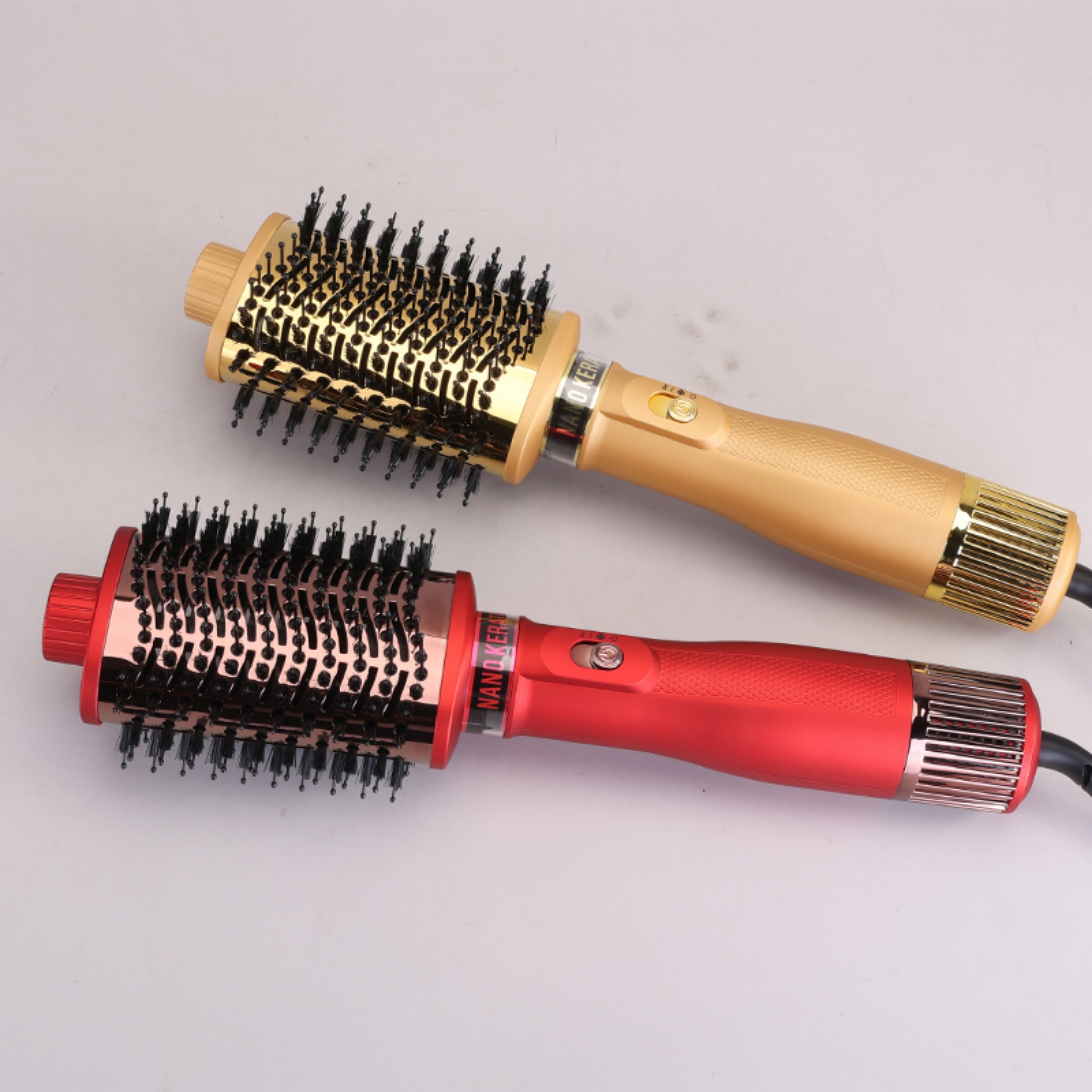 سشوار برسدار حالتدهنده 1500 وات انزو پروفیشینال مدل EN-4137