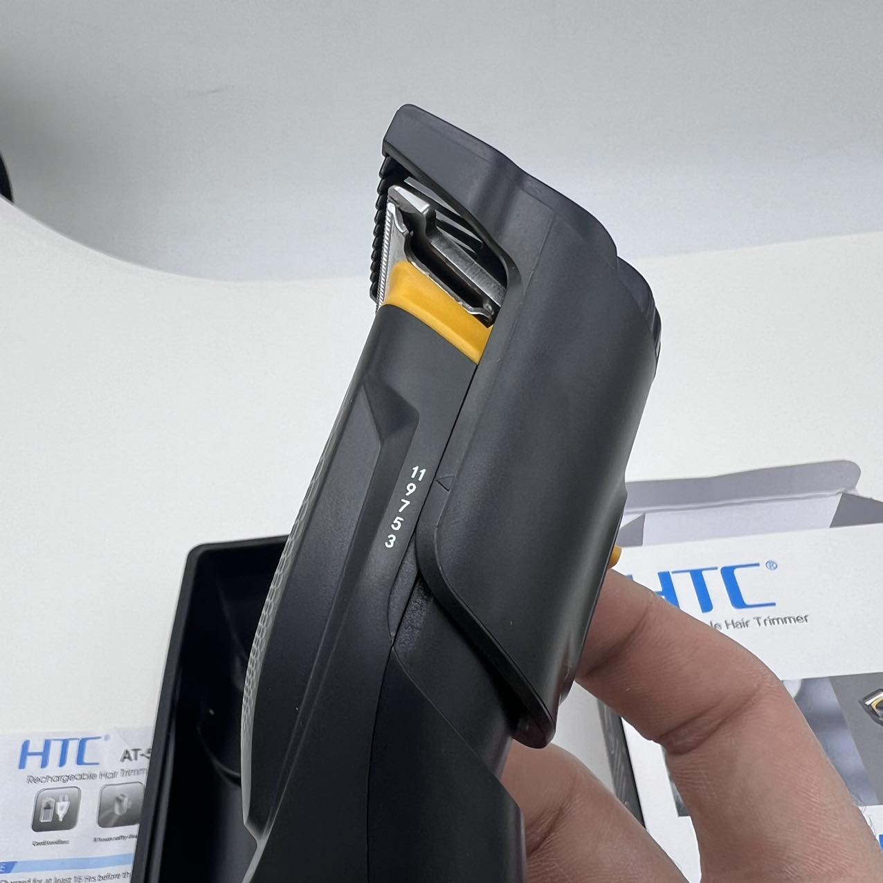 ماشین اصلاح موی سر و صورت اچ تی سی مدل AT-509