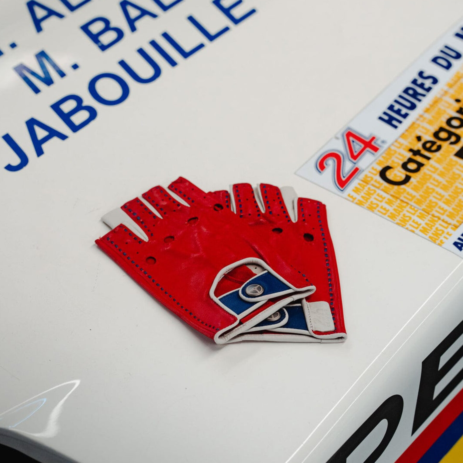 دستکش 24 لمانز&nbsp;مدل رانندگی نیمه کد GL26