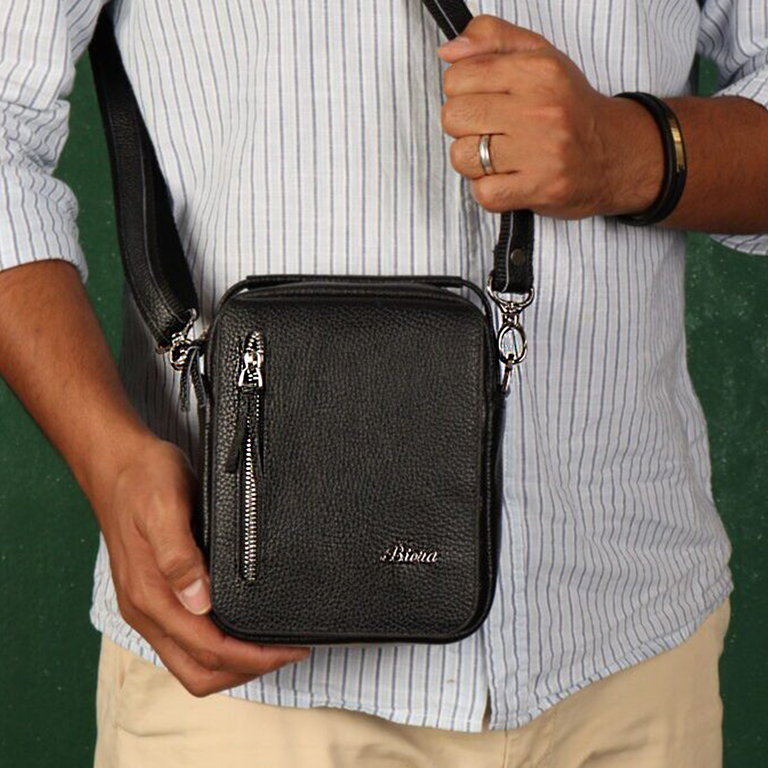 کیف دوشی مردانه بیورا مدل چرم طبیعی کد dbb63