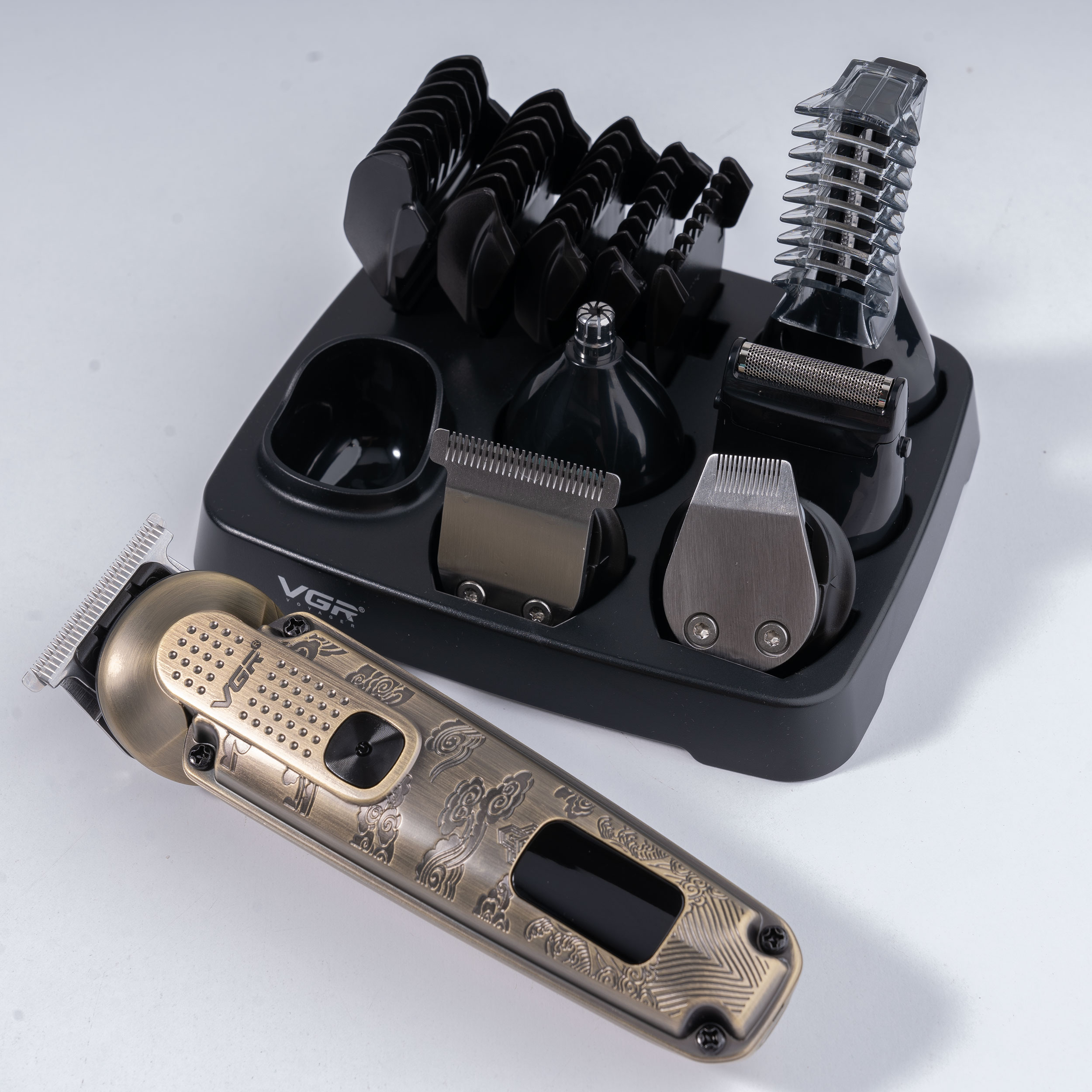 ست ماشین اصلاح موی سر و صورت و بدن وی جی ار مدل V-095