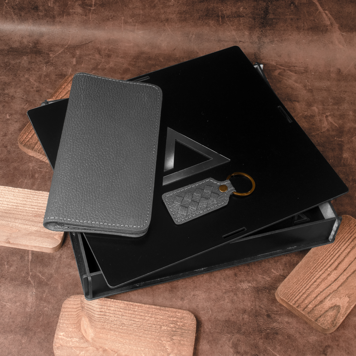 ست هدیه چرم آراهمراه مدل ARASET15