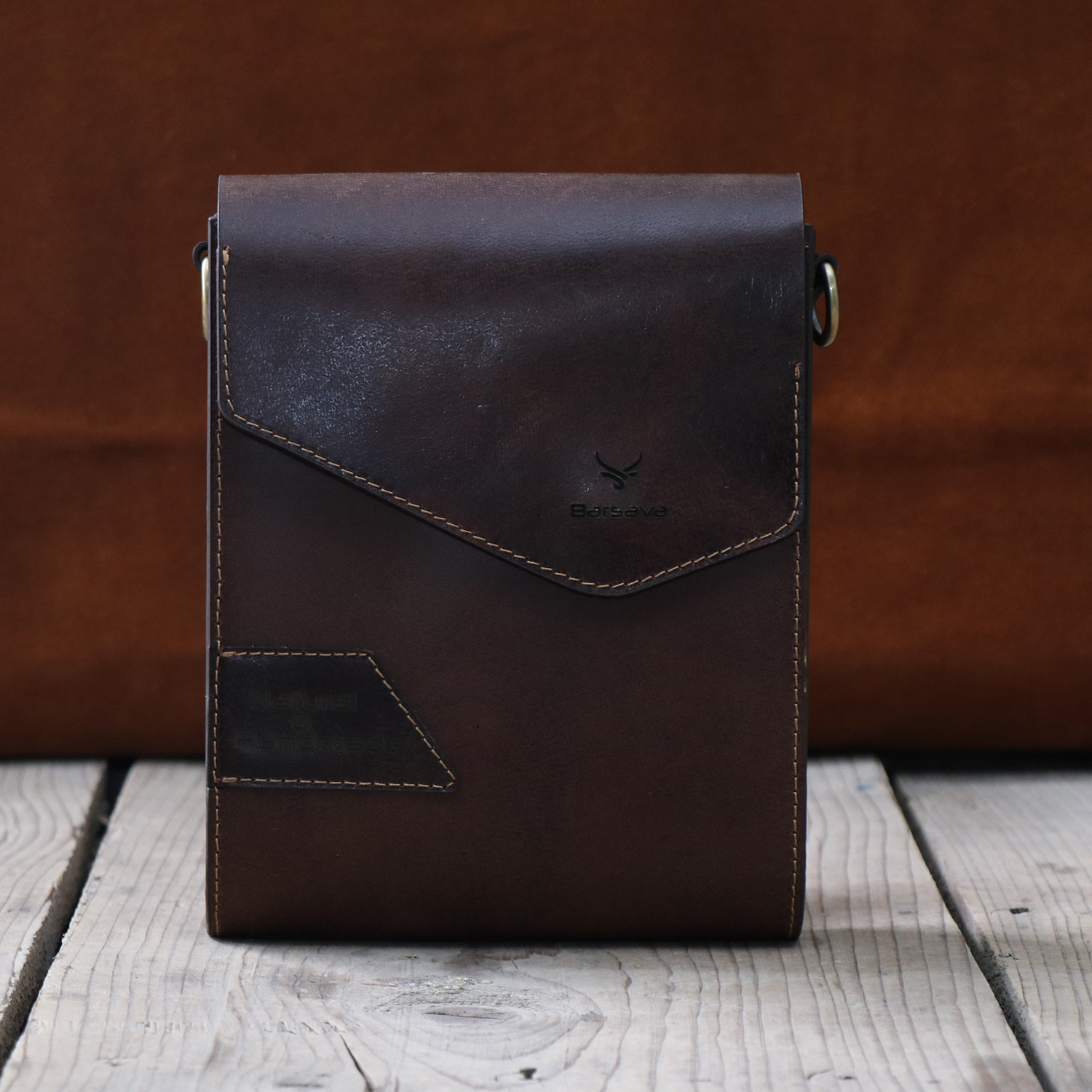 کیف رودوشی چرم بارثاوا مدل 1209