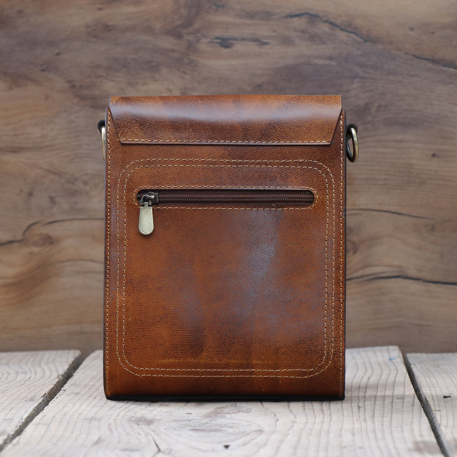 کیف رودوشی چرم بارثاوا مدل 1209