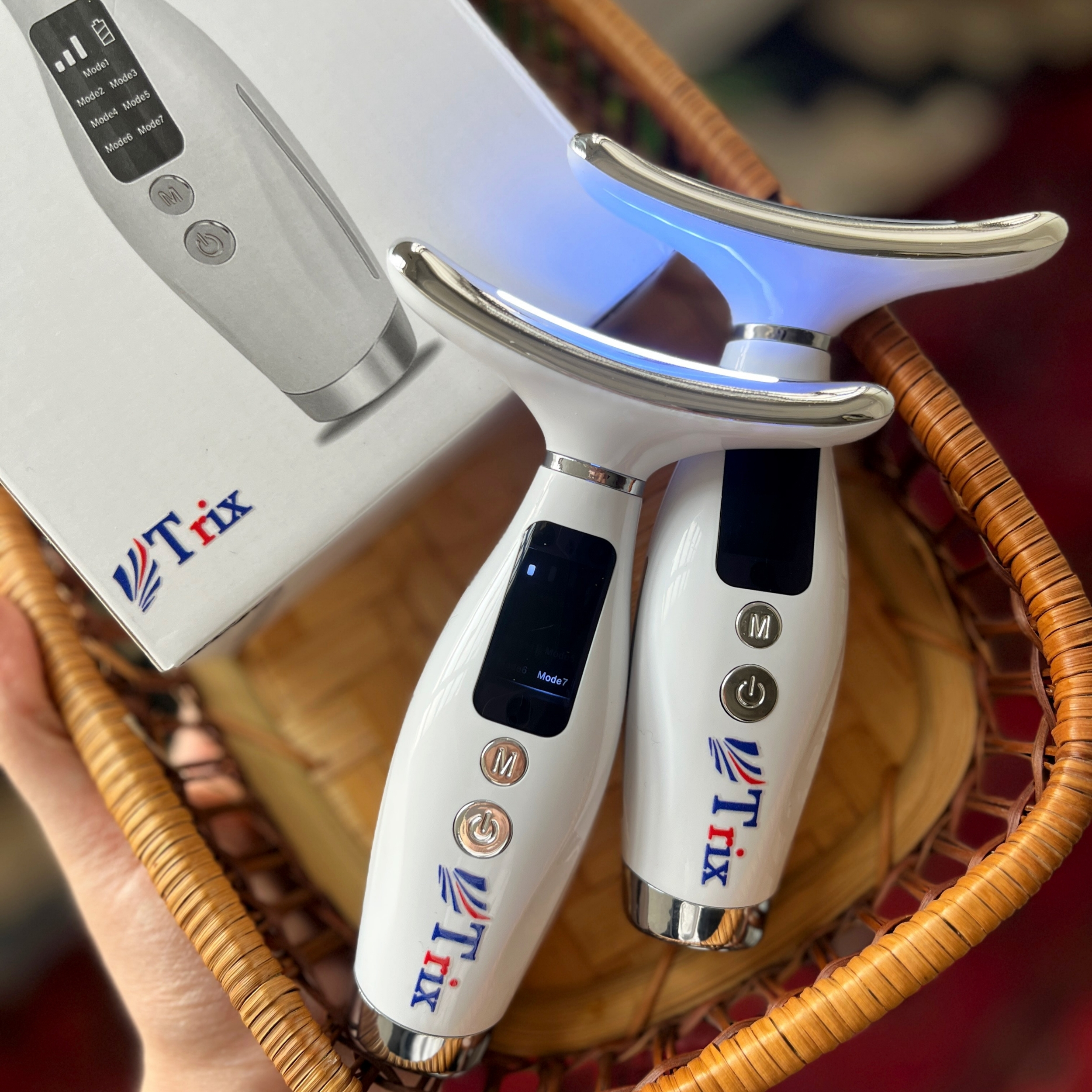 دستگاه جوانسازی و لیفتینگ صورت و گردن تریکس مدل Max