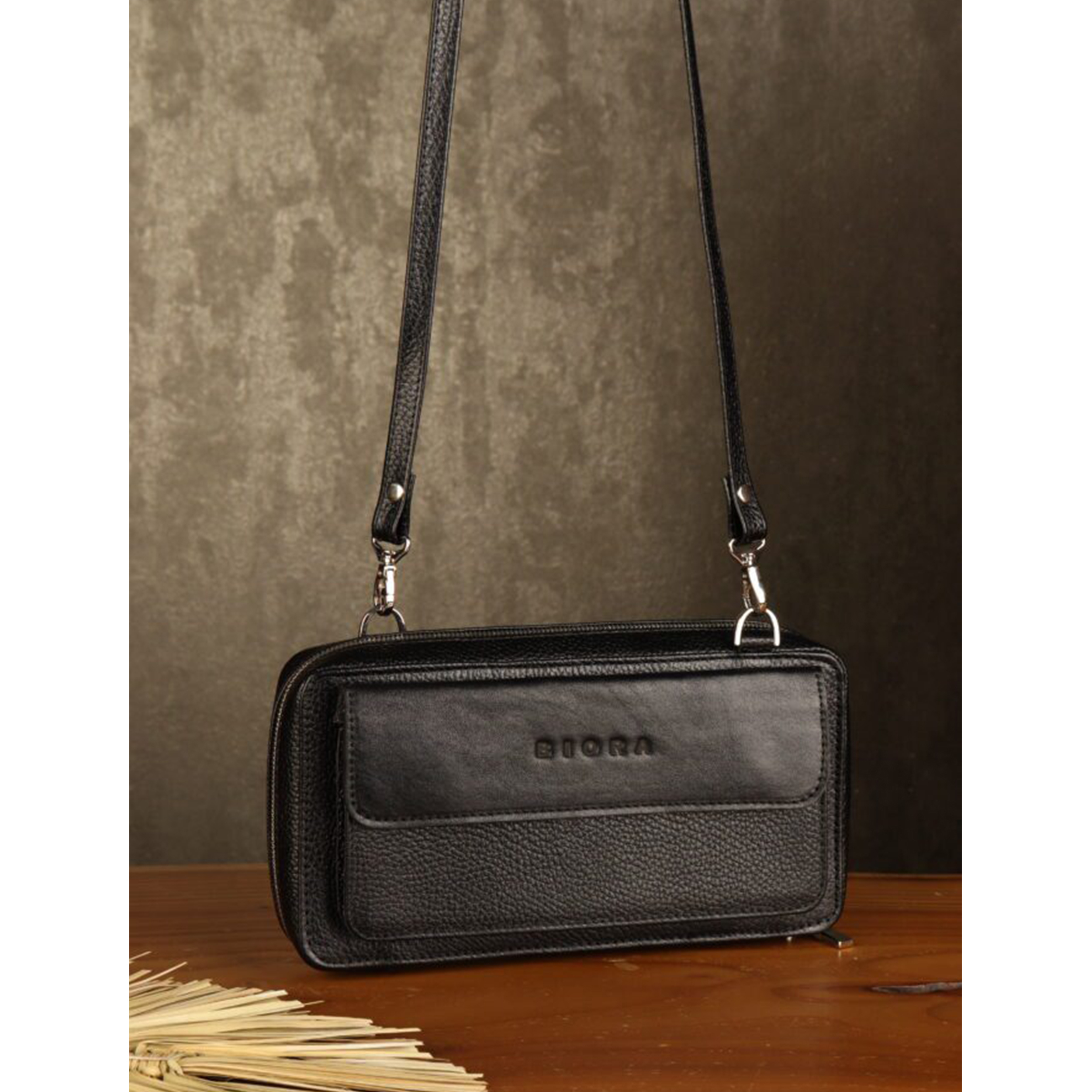 کیف پاسپورتی مردانه بیورا مدل pa020