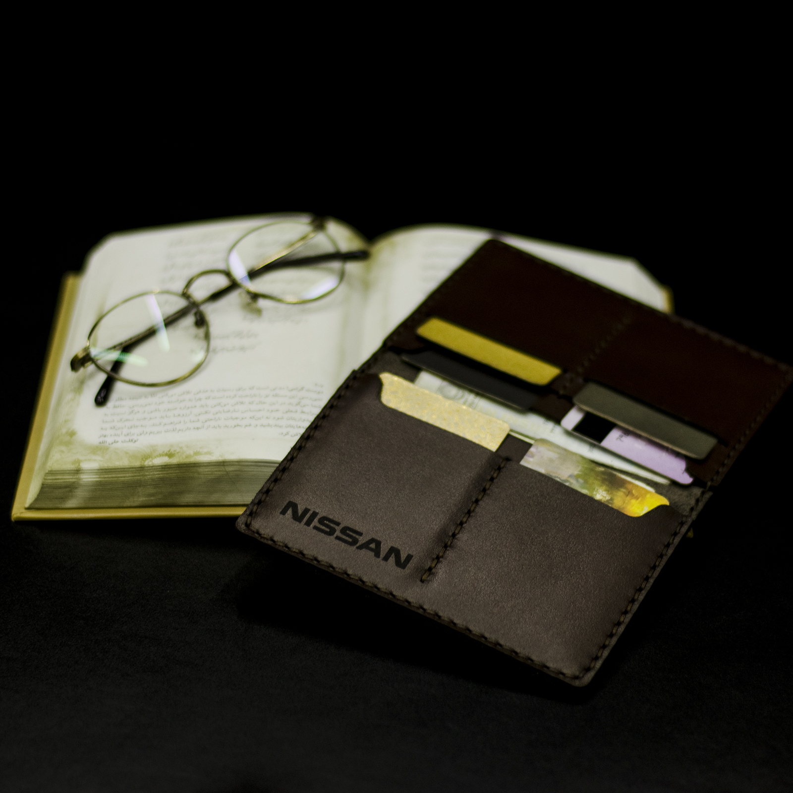 کیف مدارک مردانه چرمینه اسپرت طرح نیسان کد 43024-B