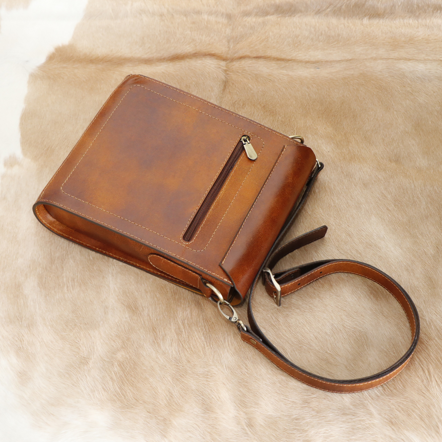 کیف رودوشی چرم بارثاوا مدل 1203